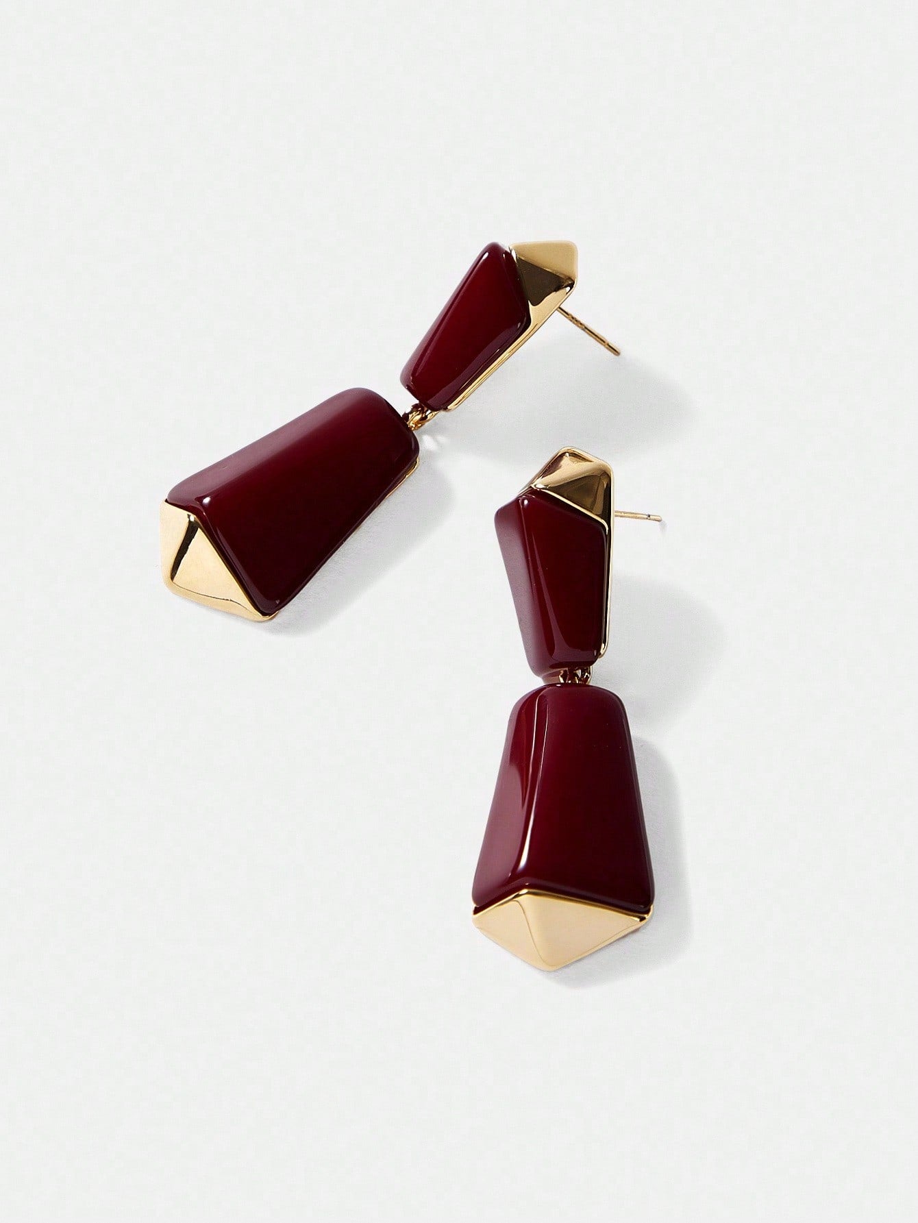 CM-AXS833233 Women Trendy Seoul Style Geometric Dangle Earrings - Burgundy