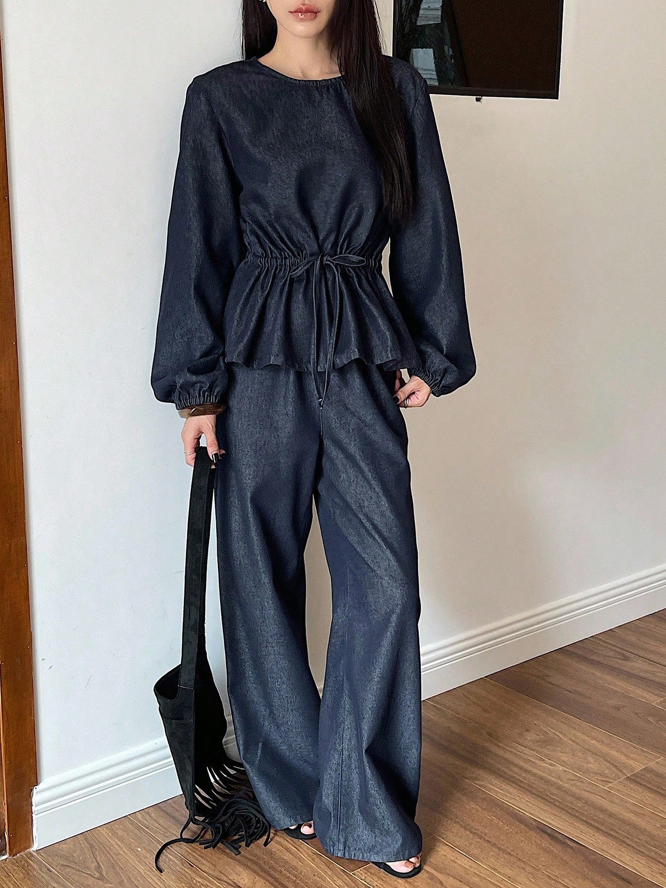 CM-SS410488 Women Elegant Seoul Style Round Neck Long Sleeve Drawstring Loose Top With Denim Pants - Set