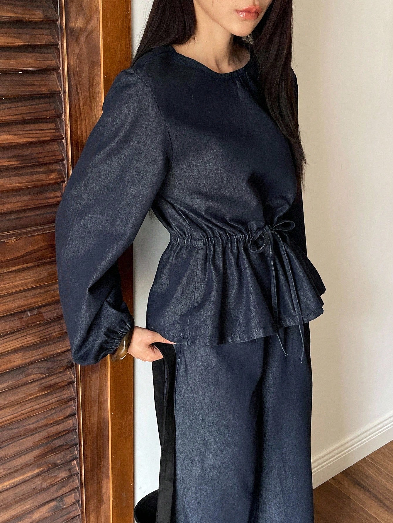 CM-SS410488 Women Elegant Seoul Style Round Neck Long Sleeve Drawstring Loose Top With Denim Pants - Set