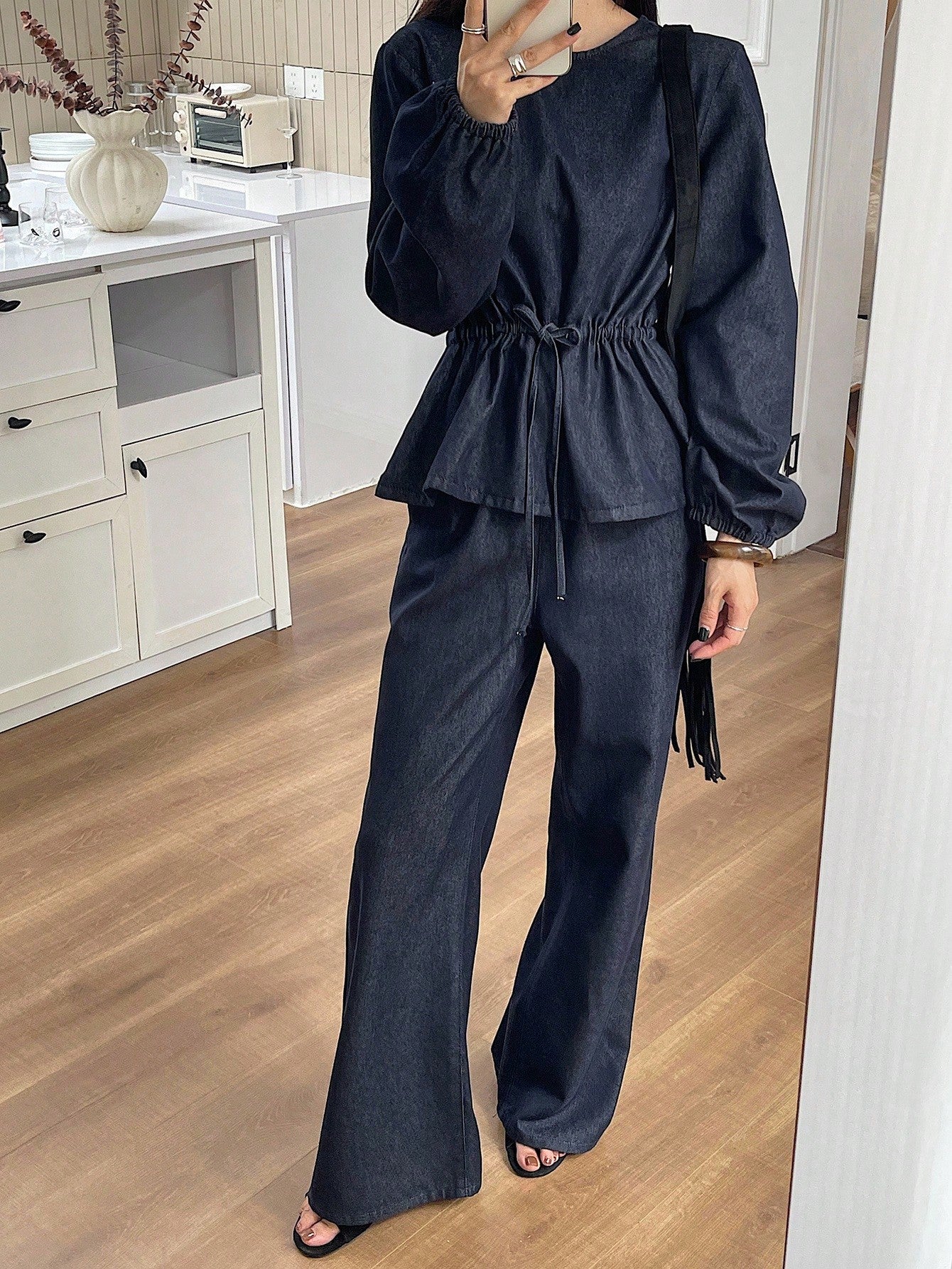 CM-SS410488 Women Elegant Seoul Style Round Neck Long Sleeve Drawstring Loose Top With Denim Pants - Set
