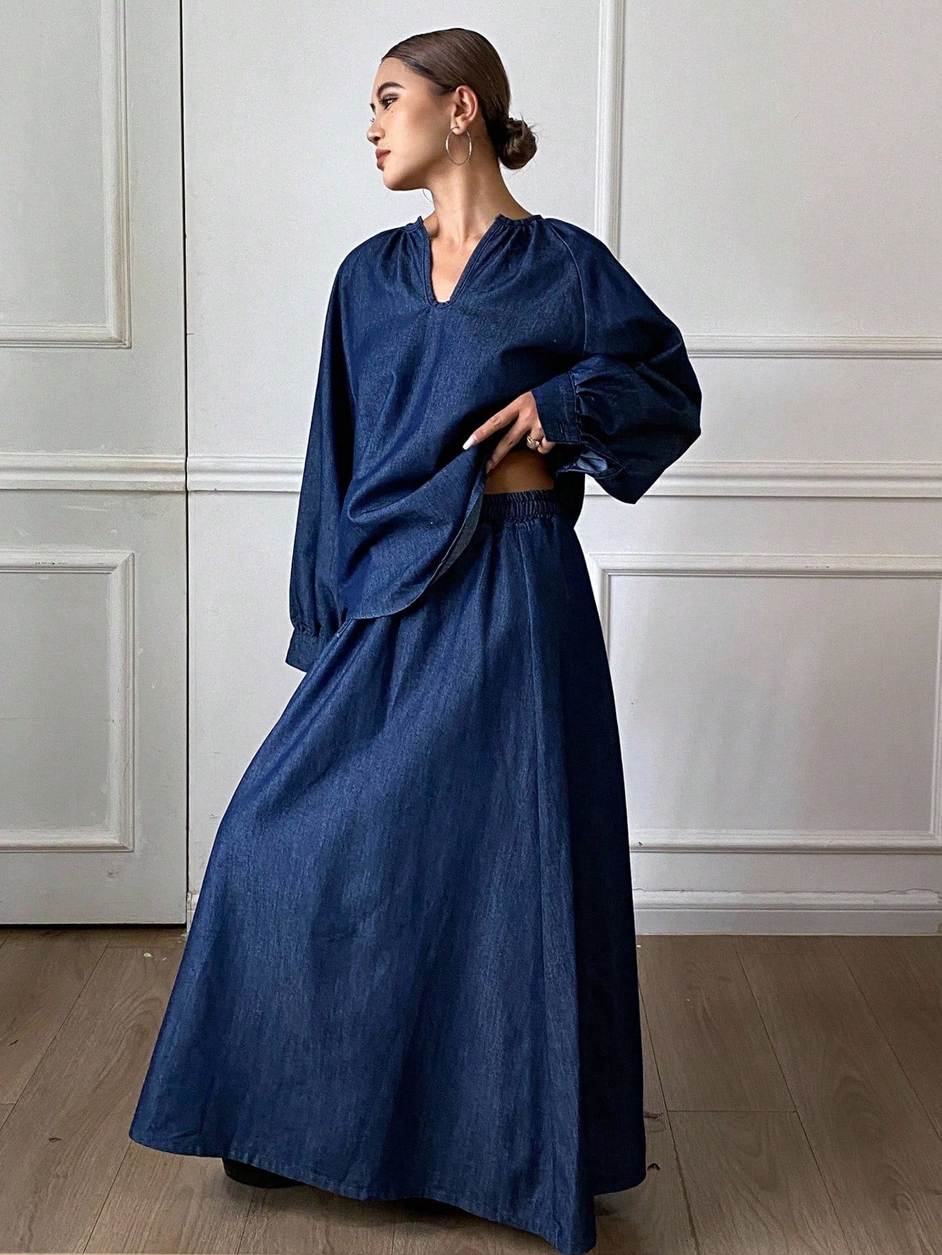 CM-SS885355 Women Casual Seoul Style Loose V-Neck Long Sleeve Oversized Denim Blouse With Maxi Skirt - Set