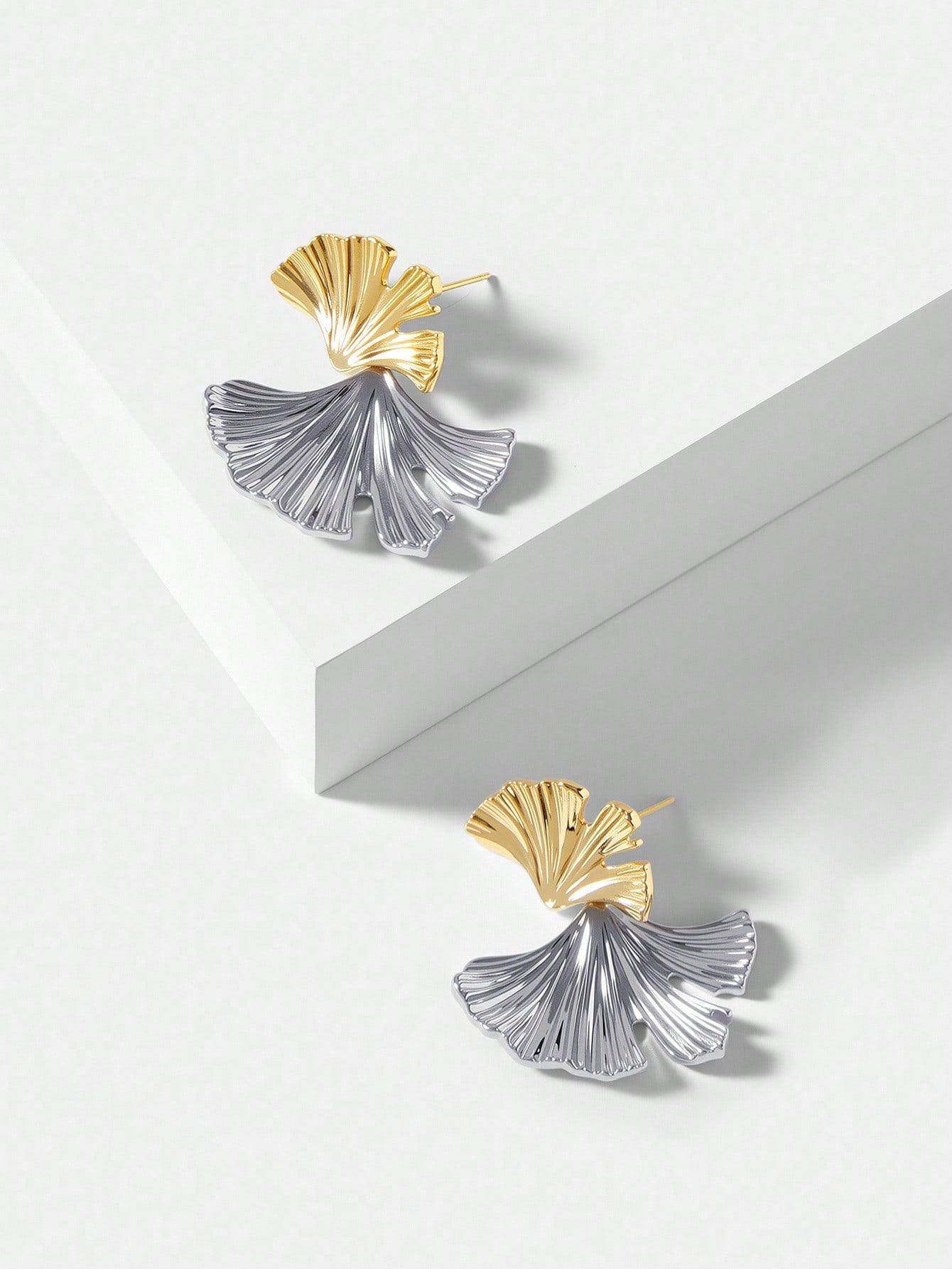 CM-AXS538891 Women Trendy Seoul Style Dual Tone Metallic Almond Leaf Earrings