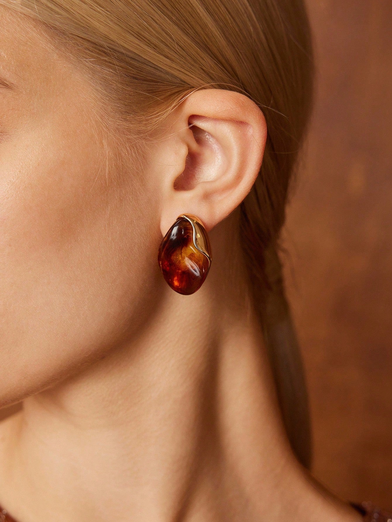 CM-AXS555955 Women Trendy Seoul Style Teardrop Resin Earrings - Brown