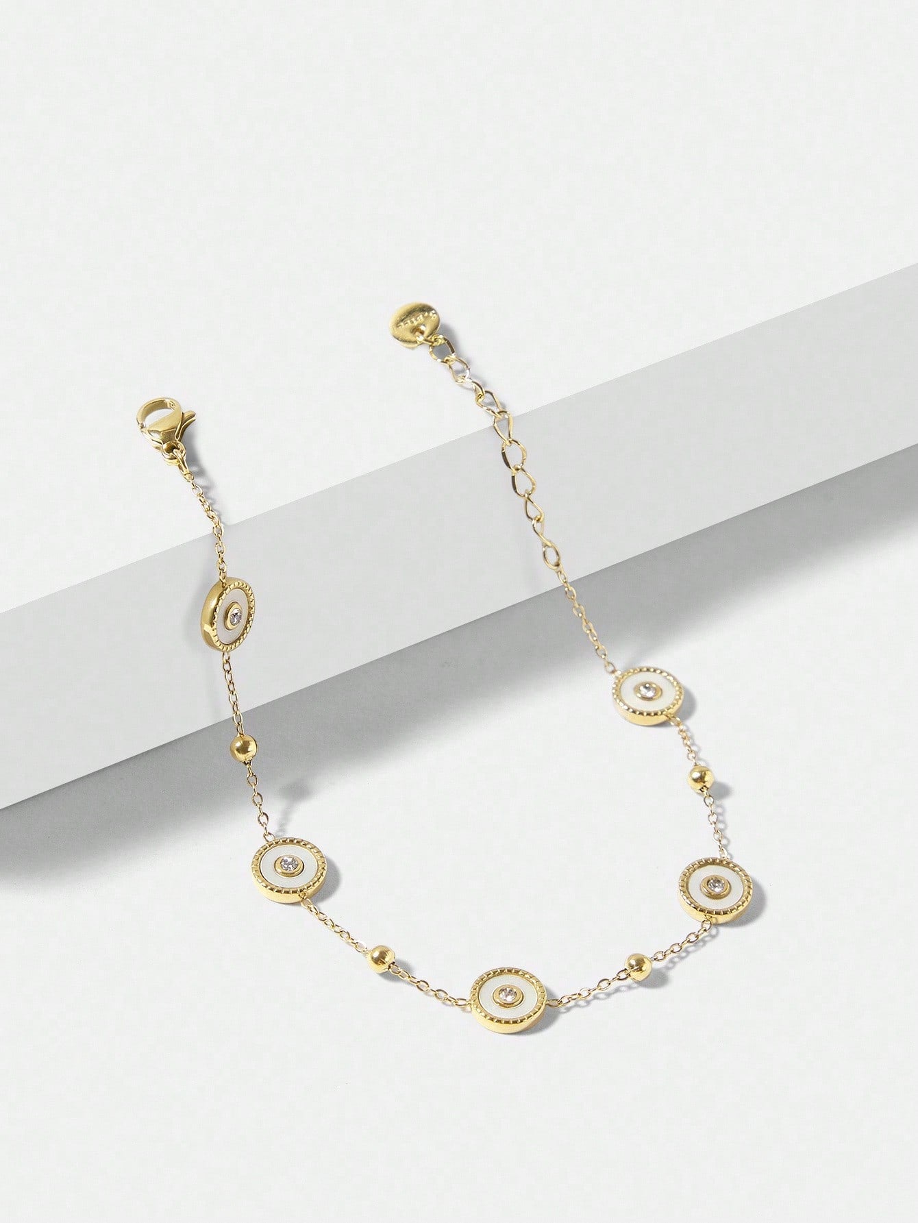 CM-AXS774901 Women Trendy Seoul Style 18K Gold Plated Round Shell Bracelet