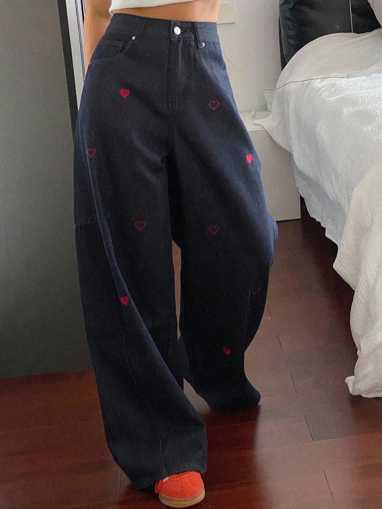CM-BS452442 Women Casual Seoul Style Mid Waist Heart Embroidery Loose Pocket Wide Leg Jeans - Blue