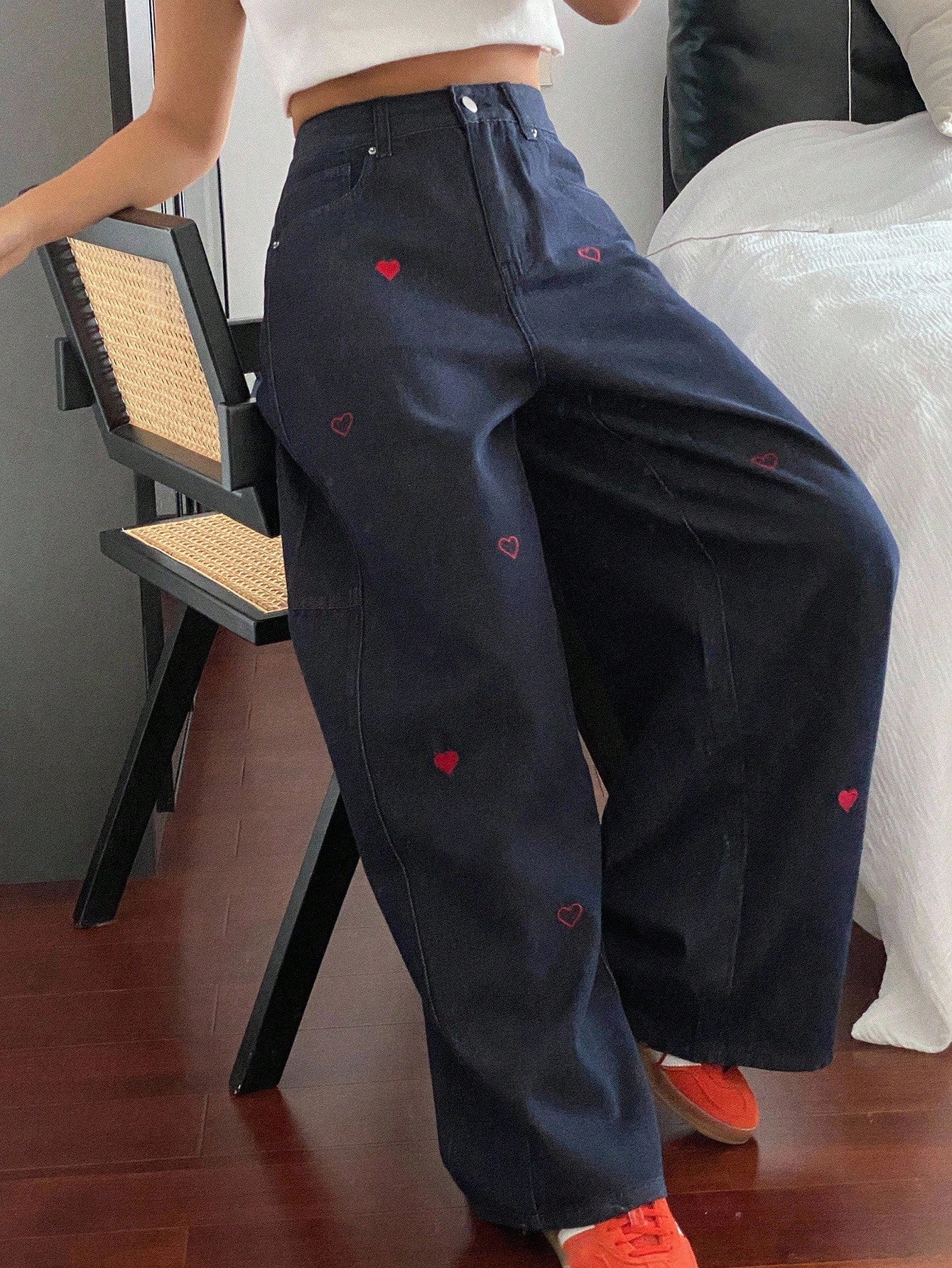 CM-BS452442 Women Casual Seoul Style Mid Waist Heart Embroidery Loose Pocket Wide Leg Jeans - Blue