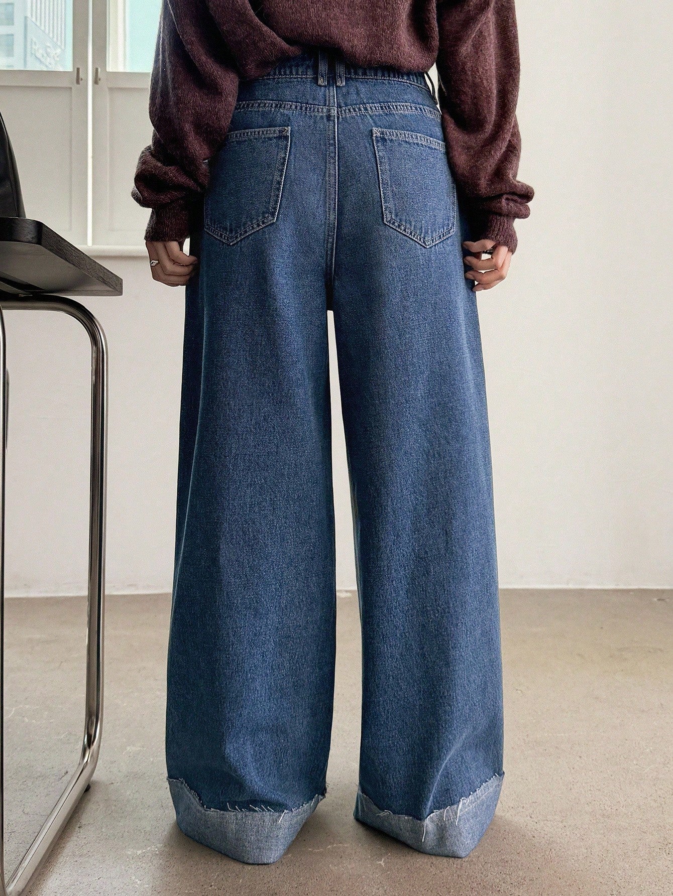 CM-BS989391 Women Casual Seoul Style Medium Wash Mid Waist Frayed Hem Straight Leg Jeans