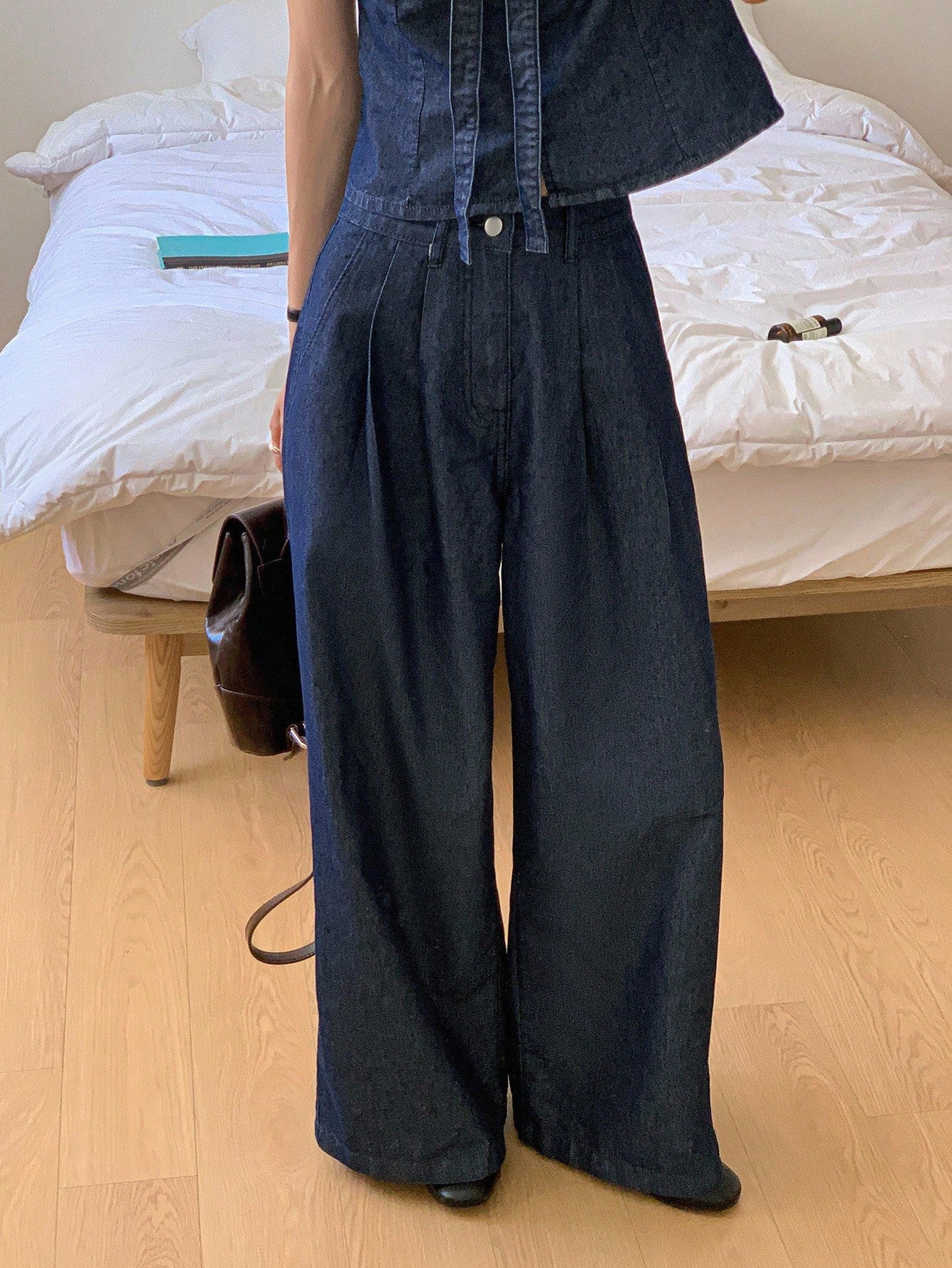 CM-SS828998 Women Elegant Seoul Style Round Neck Tie Front Short Sleeve Denim Shirt With Straight Leg Jeans - Set