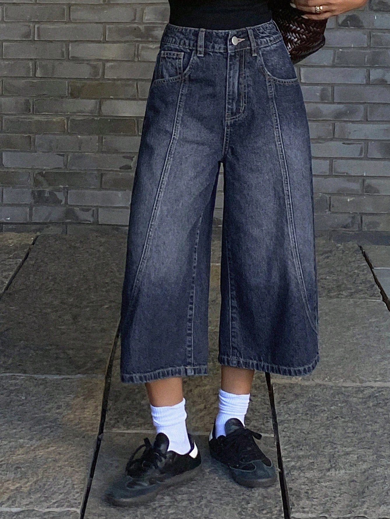 CM-BS734891 Women Casual Seoul Style Medium Wash Low-Waist Straight Leg Cropped Jeans