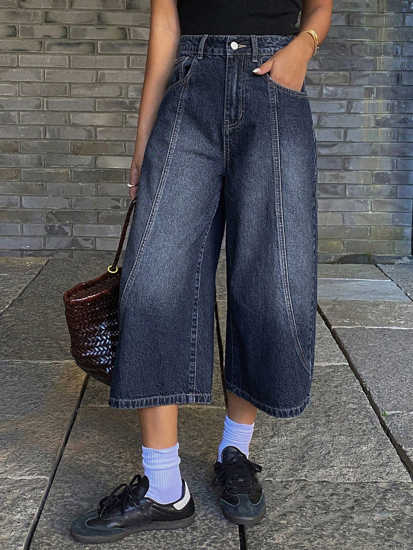 CM-BS734891 Women Casual Seoul Style Medium Wash Low-Waist Straight Leg Cropped Jeans