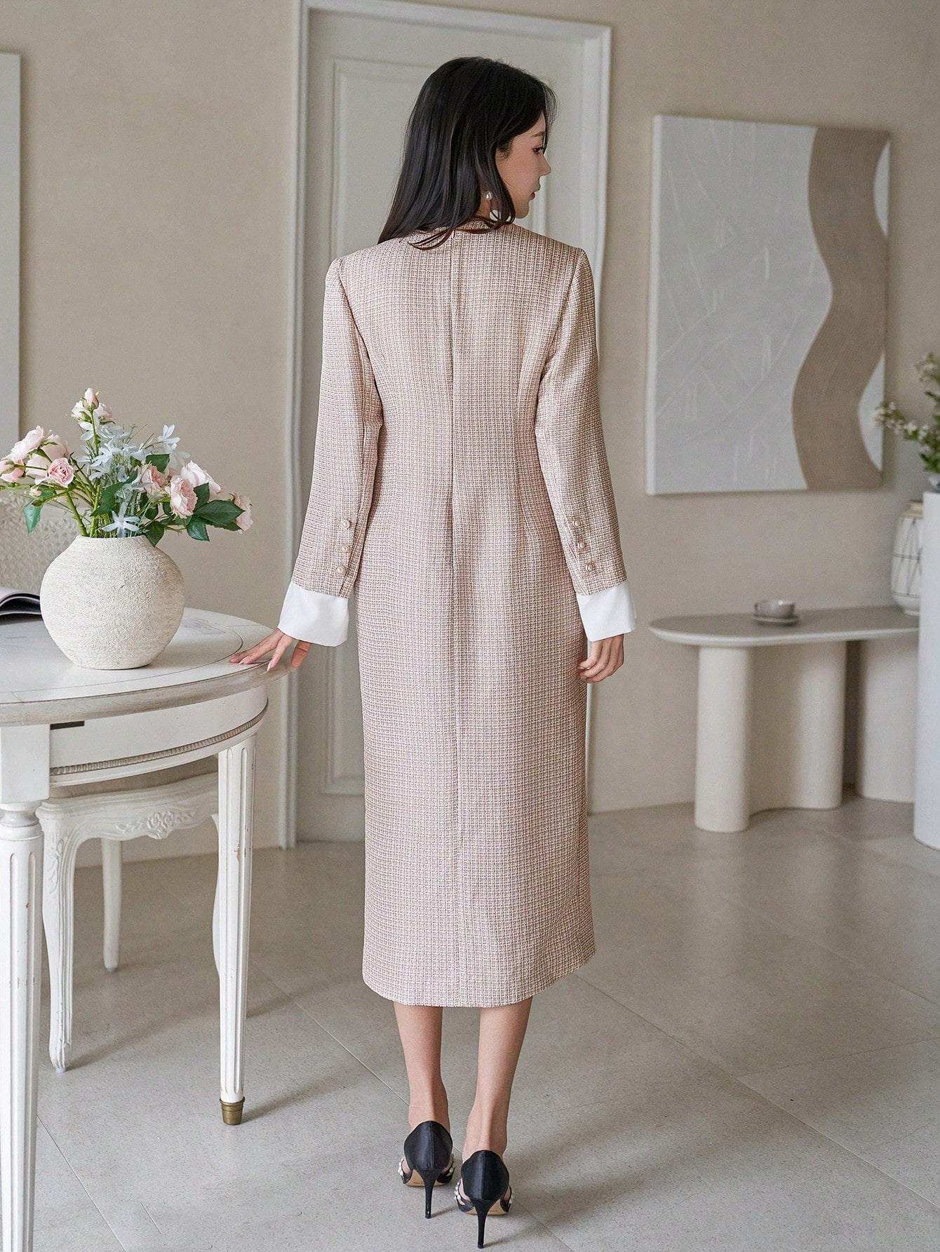 CM-DS211323 Women Elegant Seoul Style Contrast Color Patchwork V-Neck Long Sleeve Button Midi Dress - Apricot