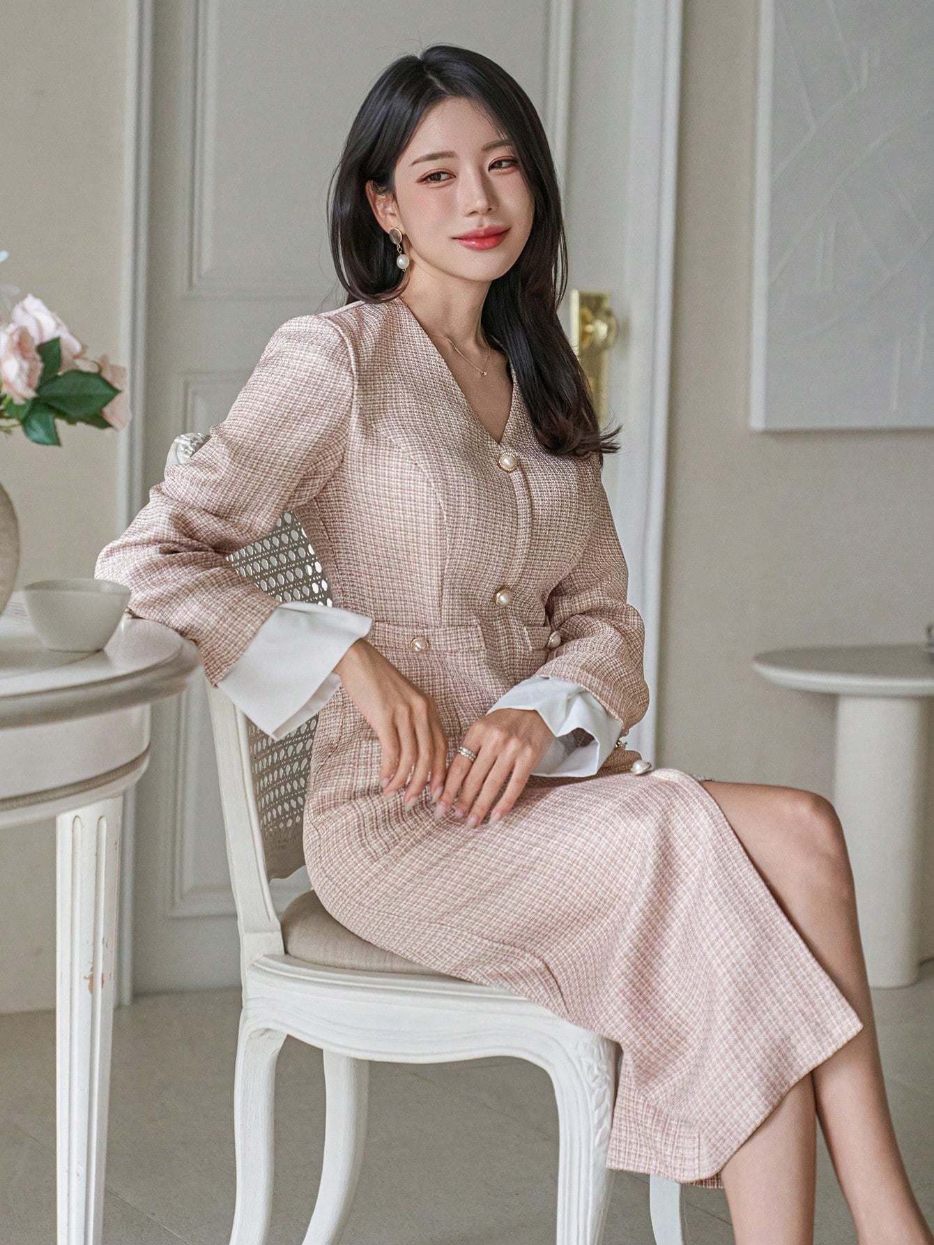 CM-DS211323 Women Elegant Seoul Style Contrast Color Patchwork V-Neck Long Sleeve Button Midi Dress - Apricot