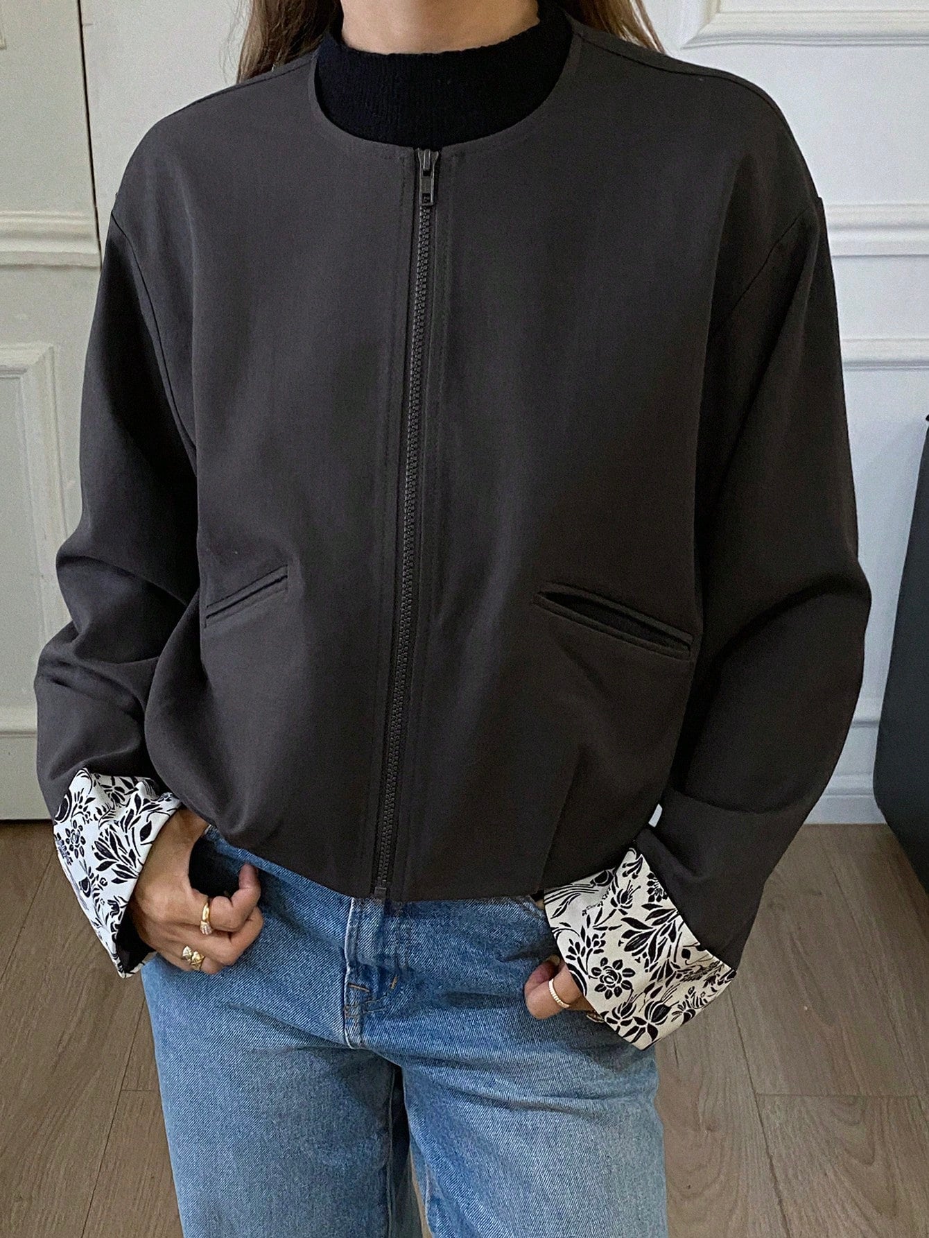 CM-CS614377 Women Elegant Seoul Style Solid Color Round Neck Long Sleeve Zipper Patchwork Lace Jacket - Gray