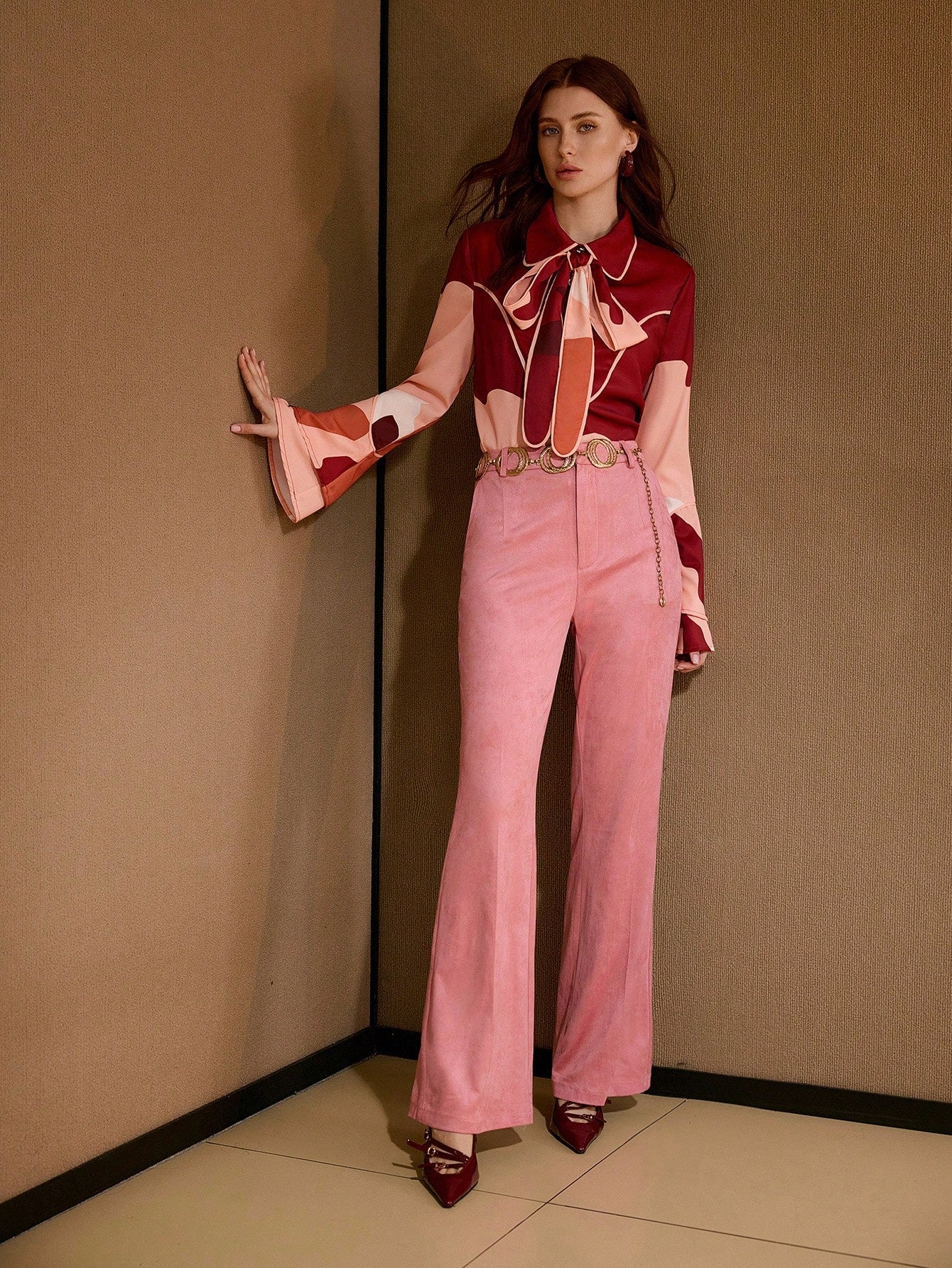 CM-TS026029 Women Elegant Seoul Style Colorblock Tie Neck Bell Sleeve Blouse