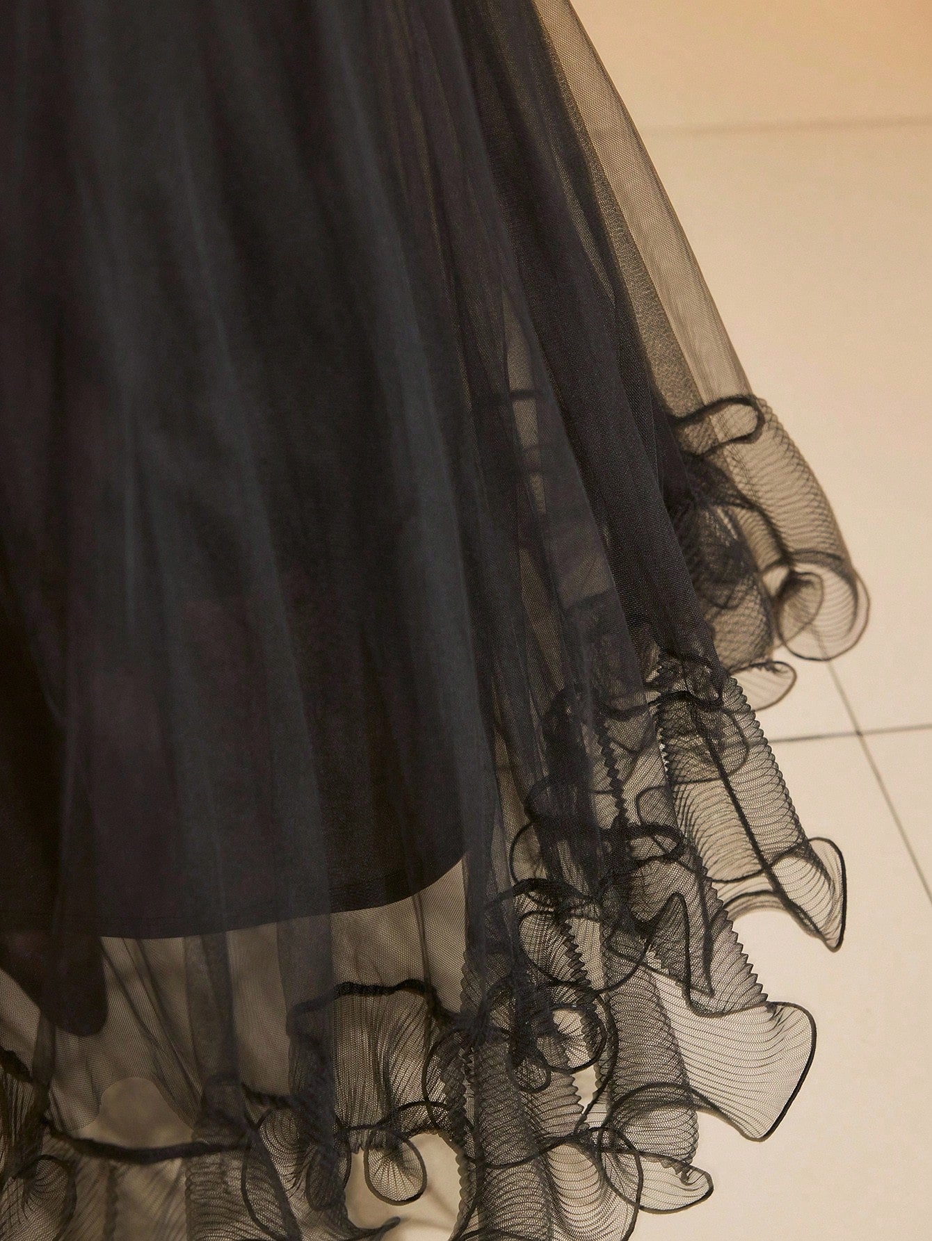 CM-BS715713 Women Elegant Seoul Style Mid Waist Mesh Patchwork Long Pleated Skirt - Black