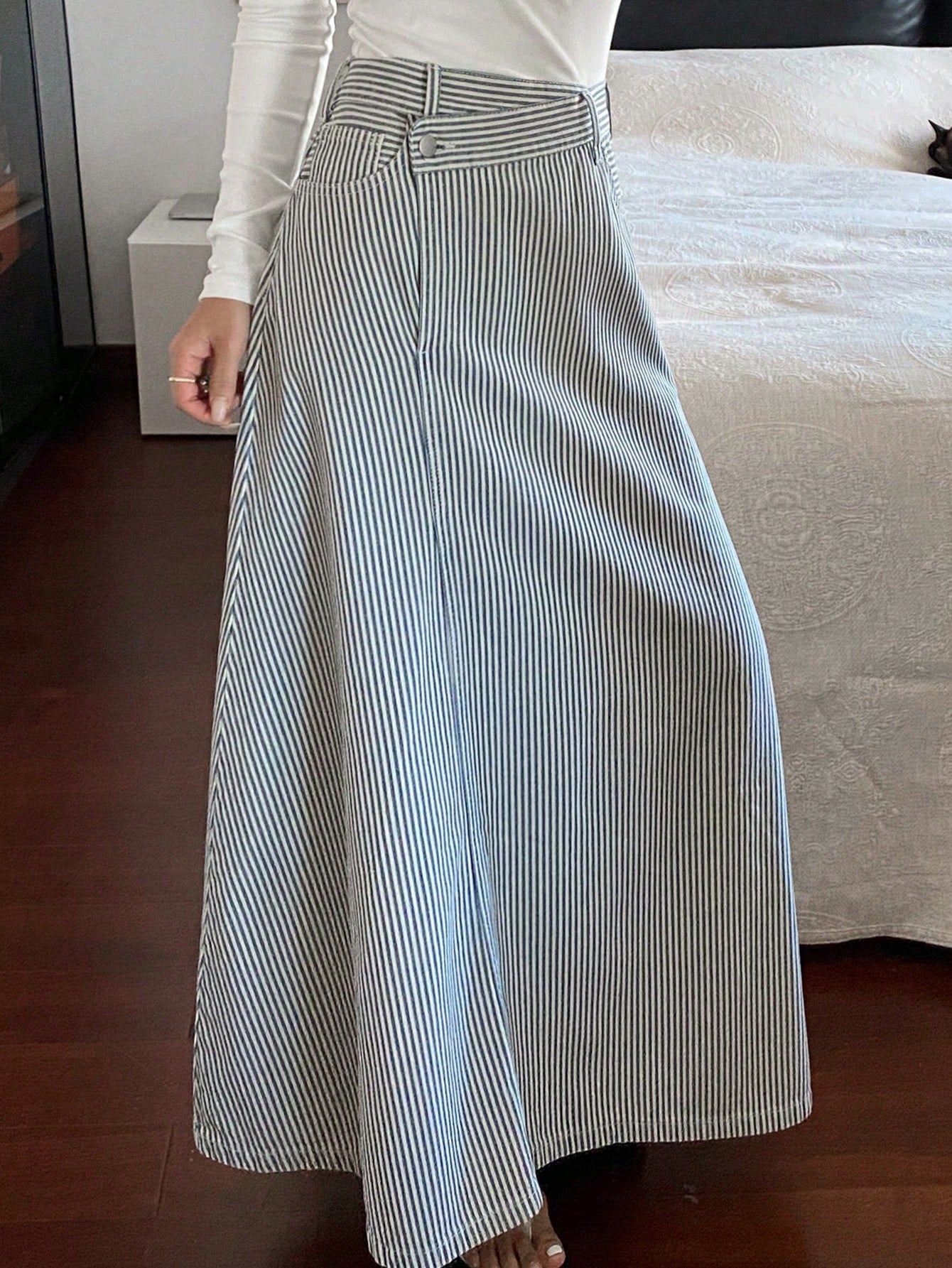 CM-BS987394 Women Casual Seoul Style Light Wash Mid Waist Striped Denim Skirt