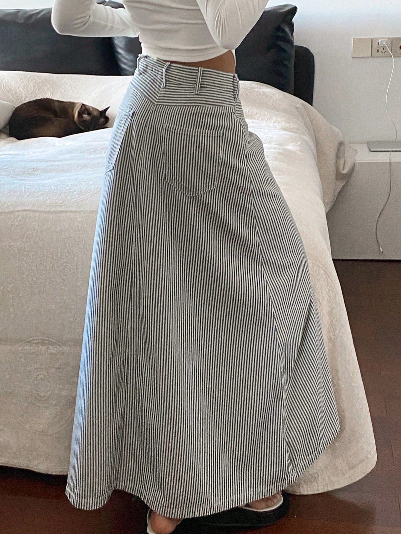 CM-BS987394 Women Casual Seoul Style Light Wash Mid Waist Striped Denim Skirt