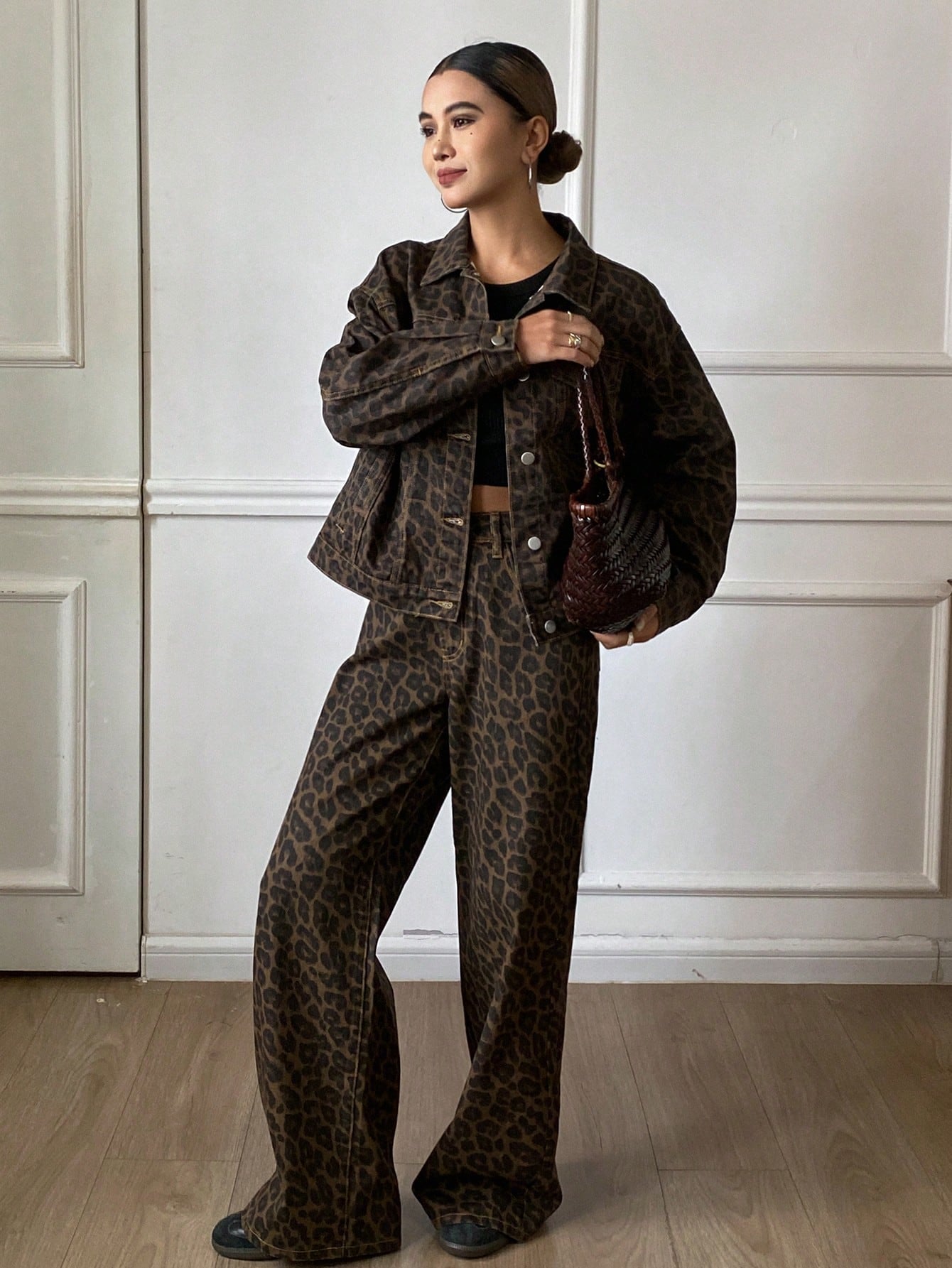 CM-SS945750 Women Casual Seoul Style Leopard Print Loose Denim Jacket With Pants - Set