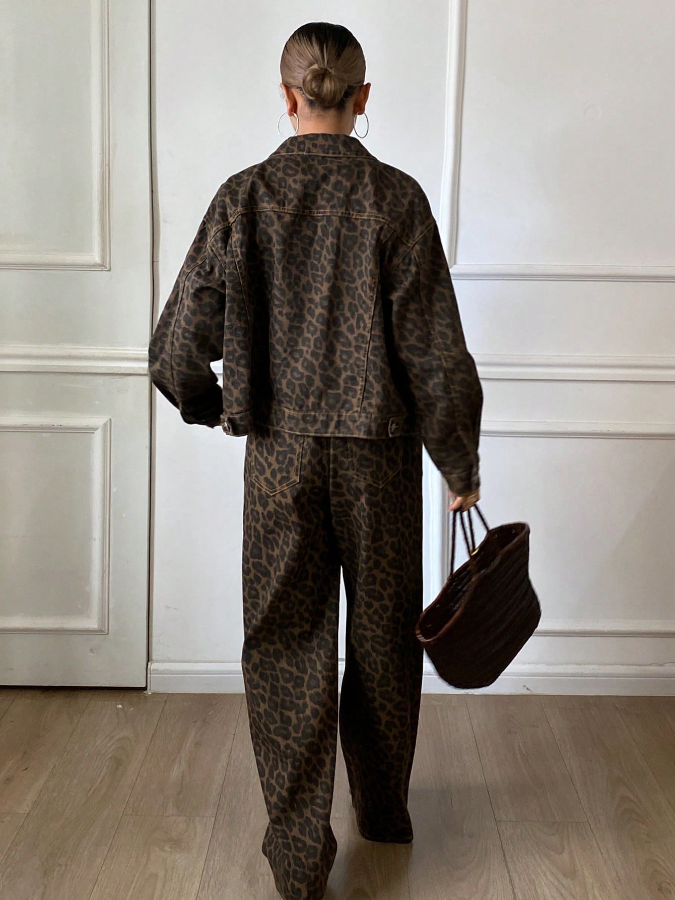 CM-SS945750 Women Casual Seoul Style Leopard Print Loose Denim Jacket With Pants - Set