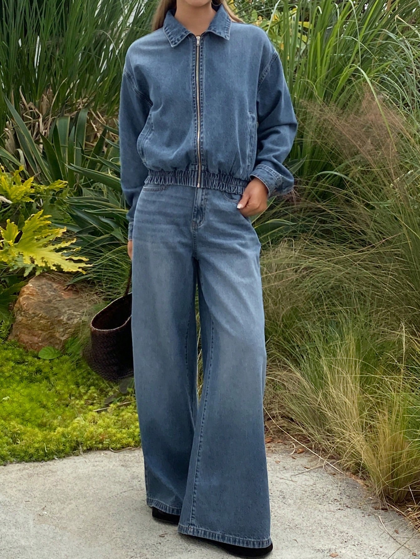 CM-SS400620 Women Elegant Seoul Style Collar Neckline Long Sleeve Denim Jacket With Loose Straight-Leg Jeans - Set