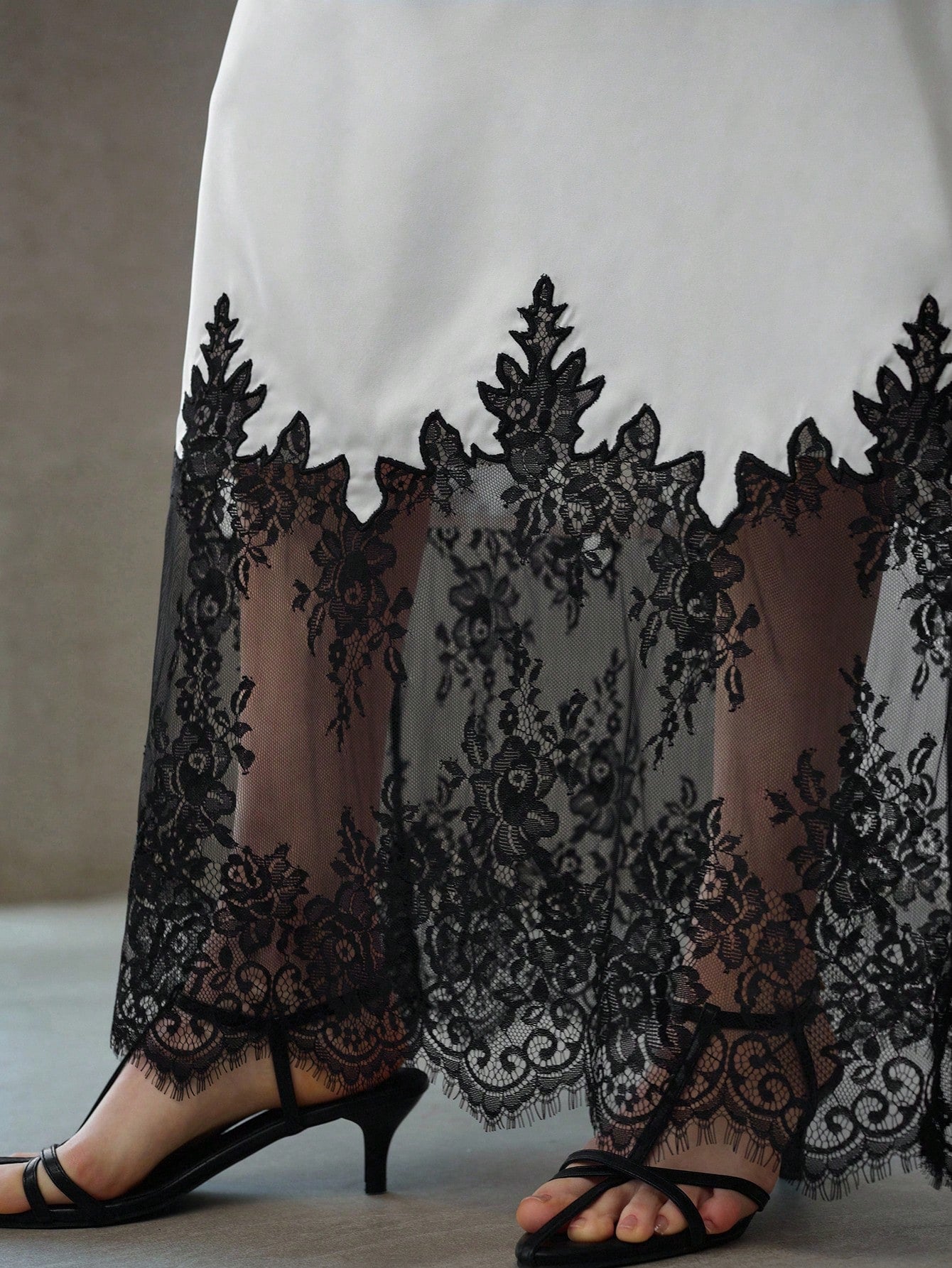 CM-BS626665 Women Elegant Seoul Style Mid Waist Satin Lace Patchwork Contrast Color Skirt - White