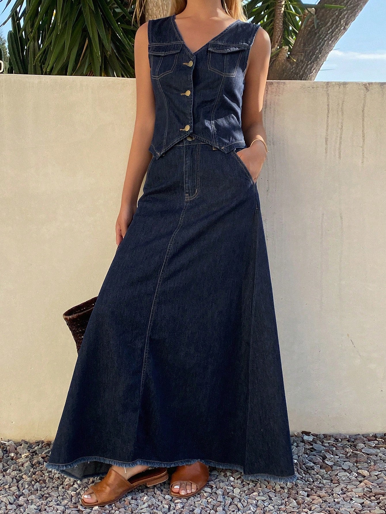 CM-SS118171 Women Casual Seoul Style V-Neck Sleeveless Pocket Denim Vest With Maxi Skirt - Set