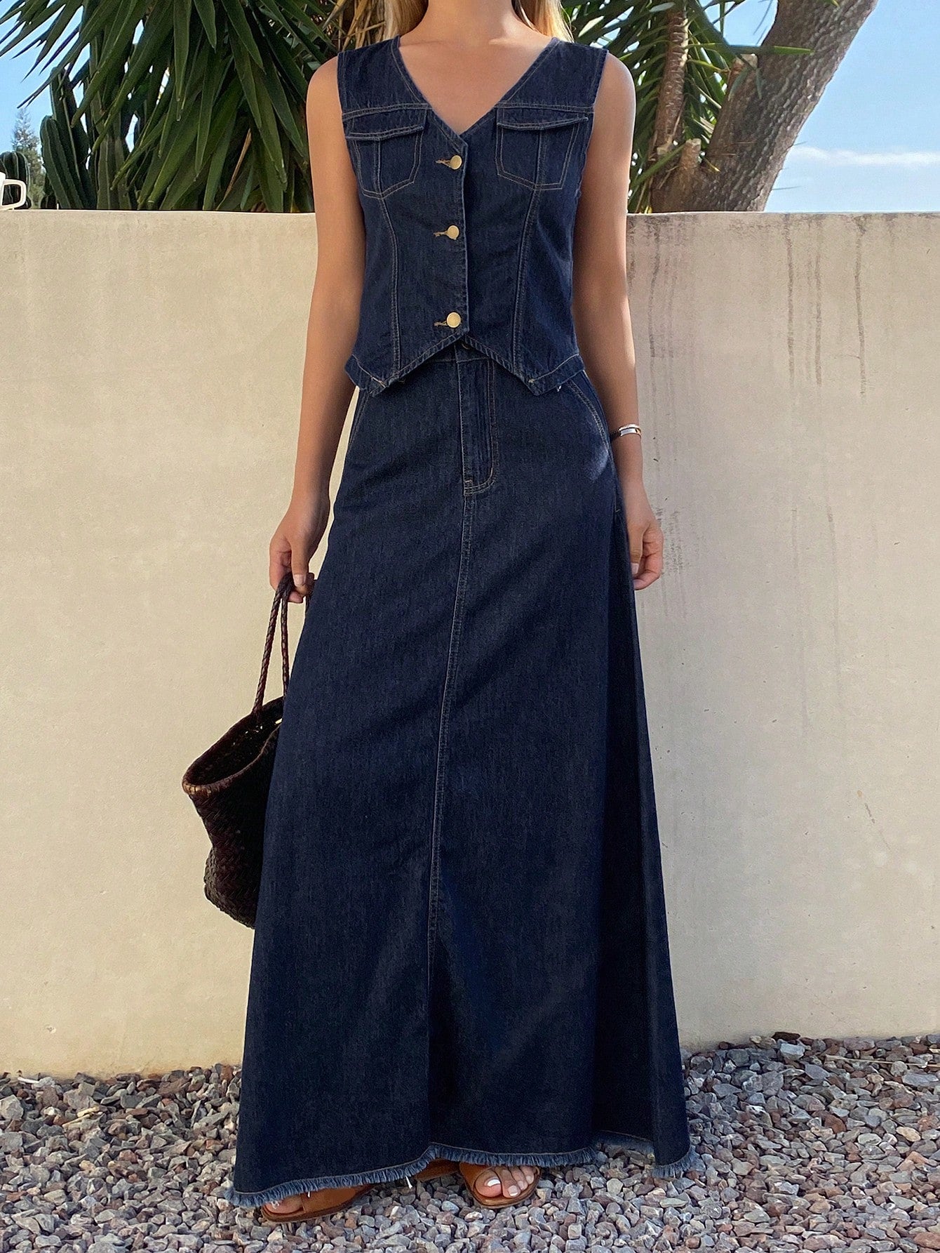 CM-SS118171 Women Casual Seoul Style V-Neck Sleeveless Pocket Denim Vest With Maxi Skirt - Set