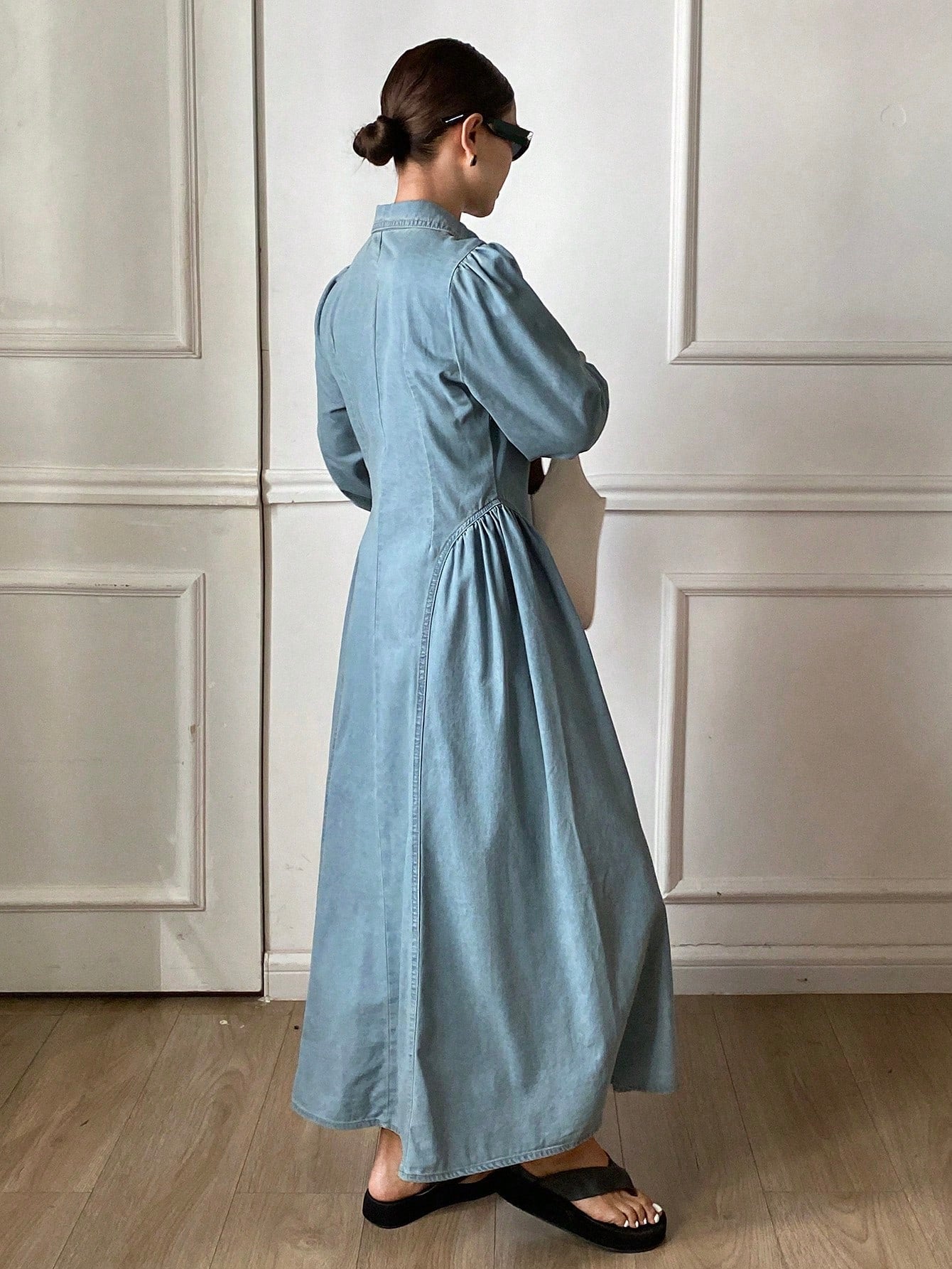 CM-DS524248 Women Casual Seoul Style Light Wash Lapel Neckline Long Sleeve Waist Cinching Denim Dress