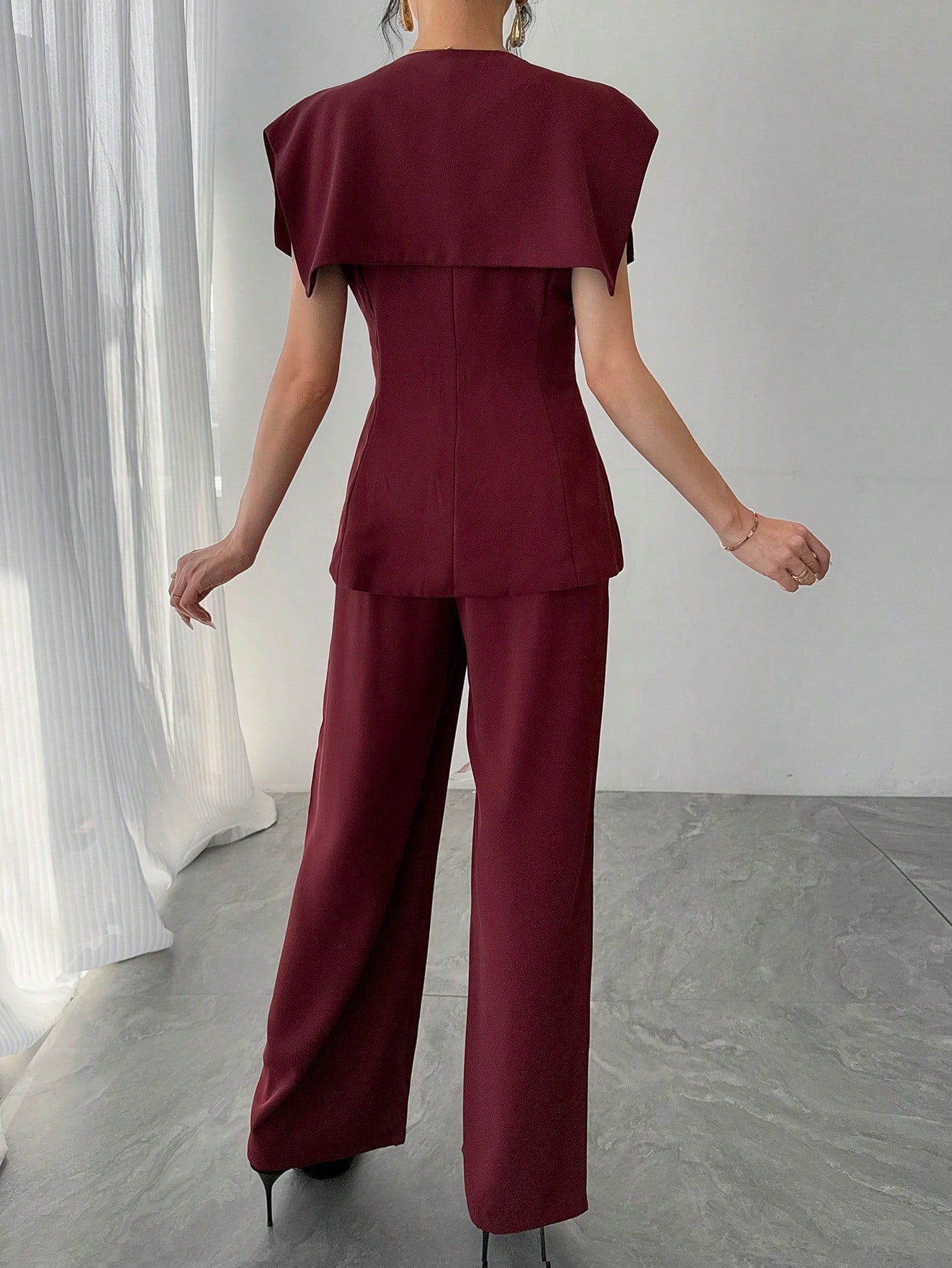CM-SS491776 Women Elegant Seoul Style V-Neck Sleeveless Blazer Vest With Straight Leg Pants - Set