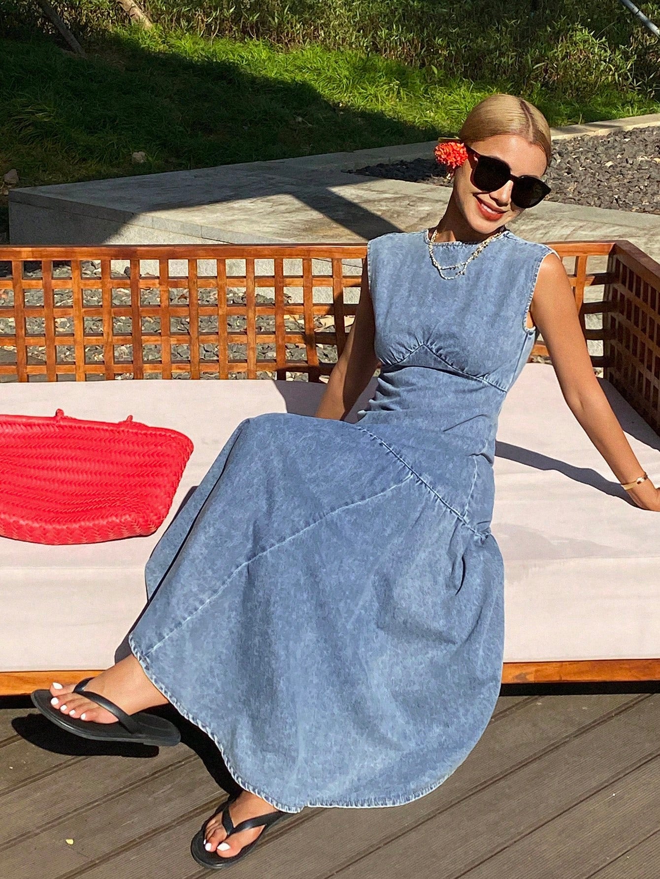 CM-DS265588 Women Casual Seoul Style Medium Wash Round Neck Sleeveless Asymmetric Hem Denim Dress