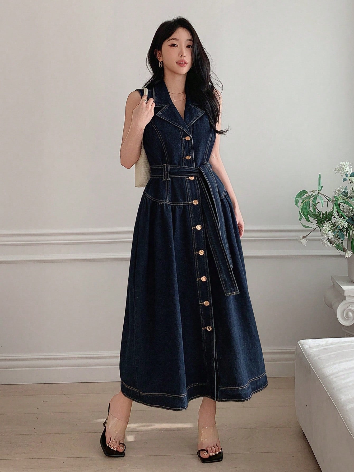 CM-DS672568 Women Casual Seoul Style Dark Wash Lapel Sleeveless Single-Breasted High Waist Long Denim Dress