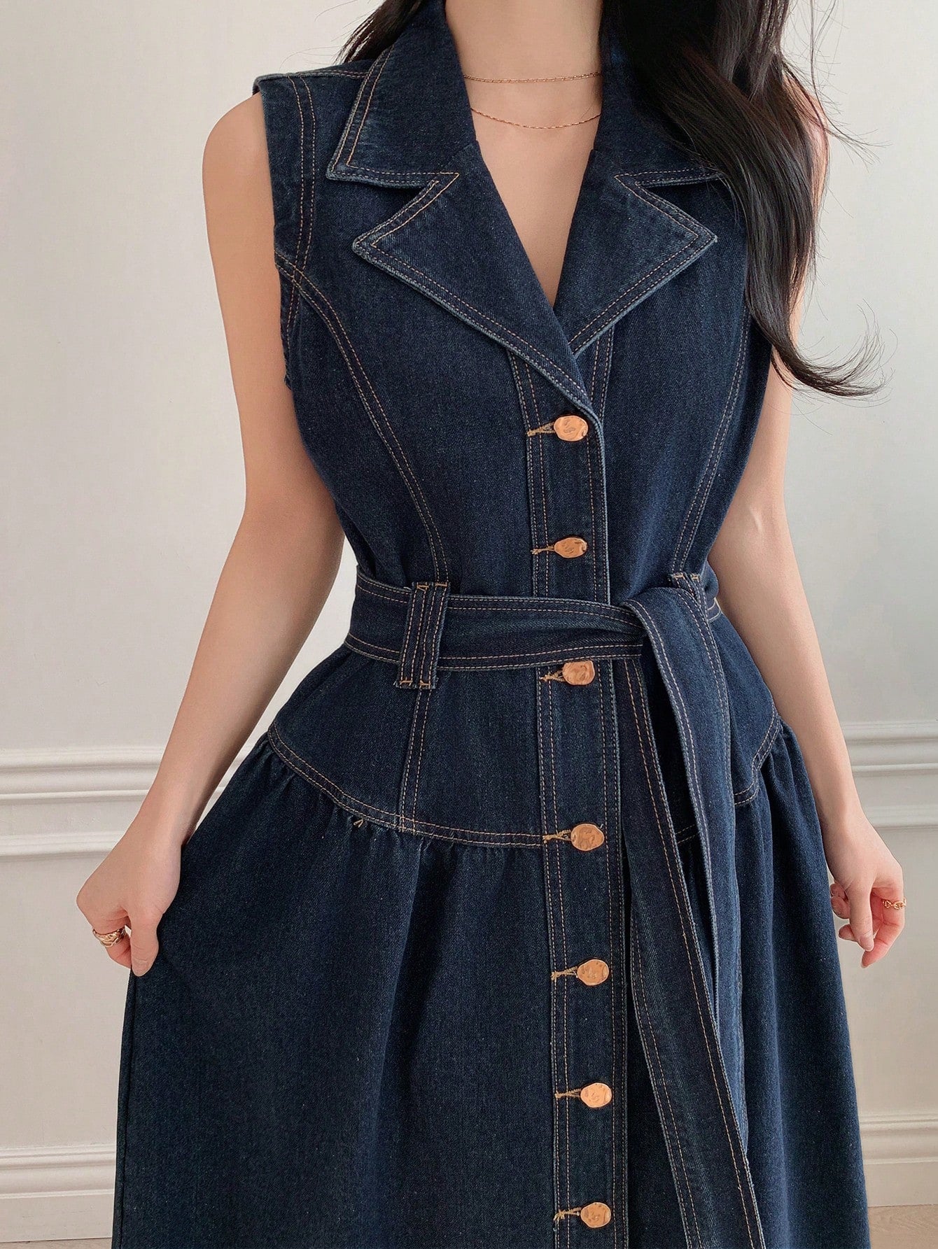 CM-DS672568 Women Casual Seoul Style Dark Wash Lapel Sleeveless Single-Breasted High Waist Long Denim Dress