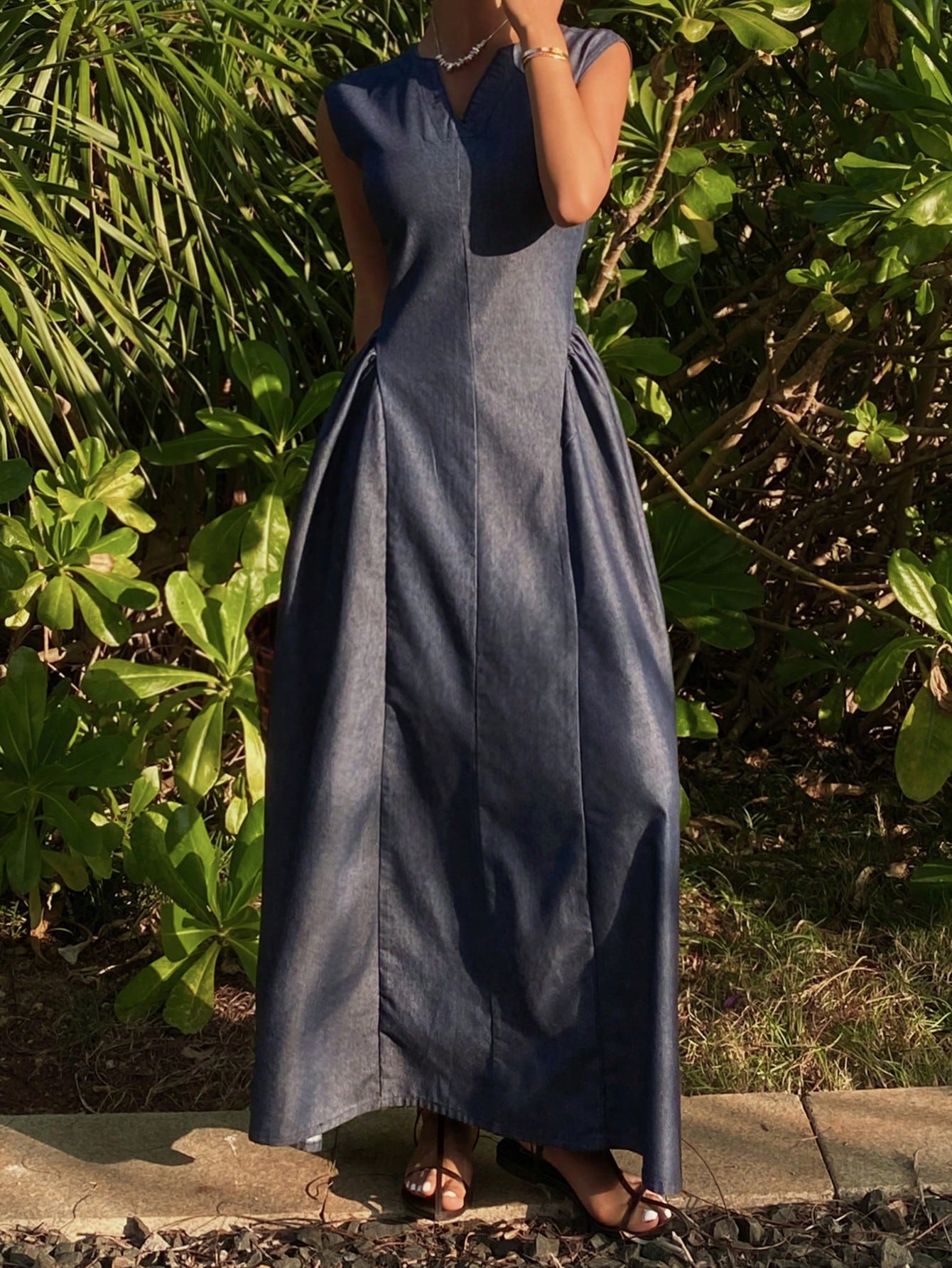 CM-DS534897 Women Casual Seoul Style Dark Wash V-Neck Sleeveless Waist Cinched Long Denim Dress