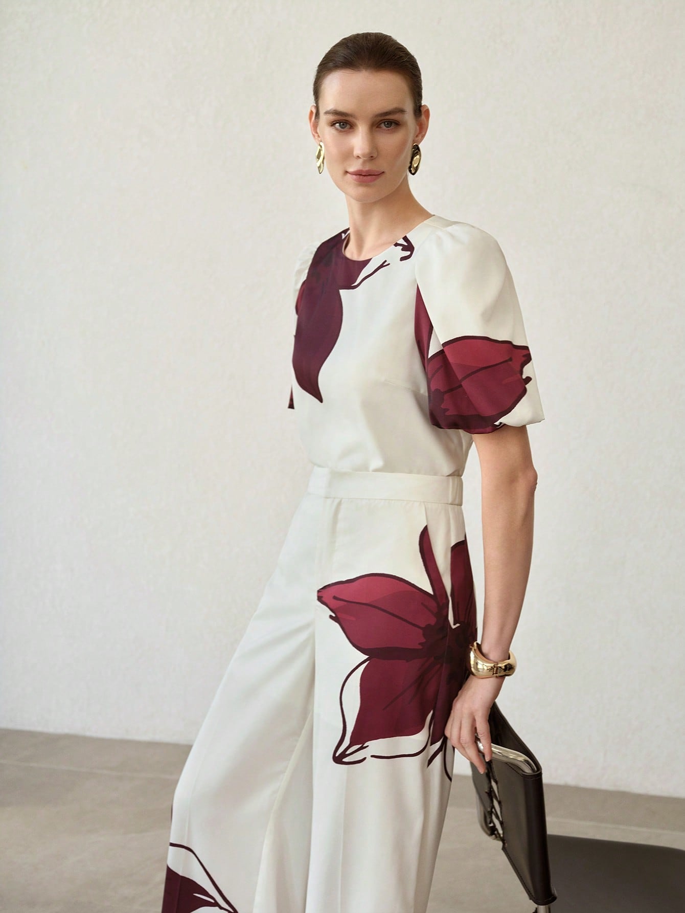 CM-SS528265 Women Elegant Seoul Style Asymmetric Floral Print Round Neck Short Sleeve Top With Long Pants - Set