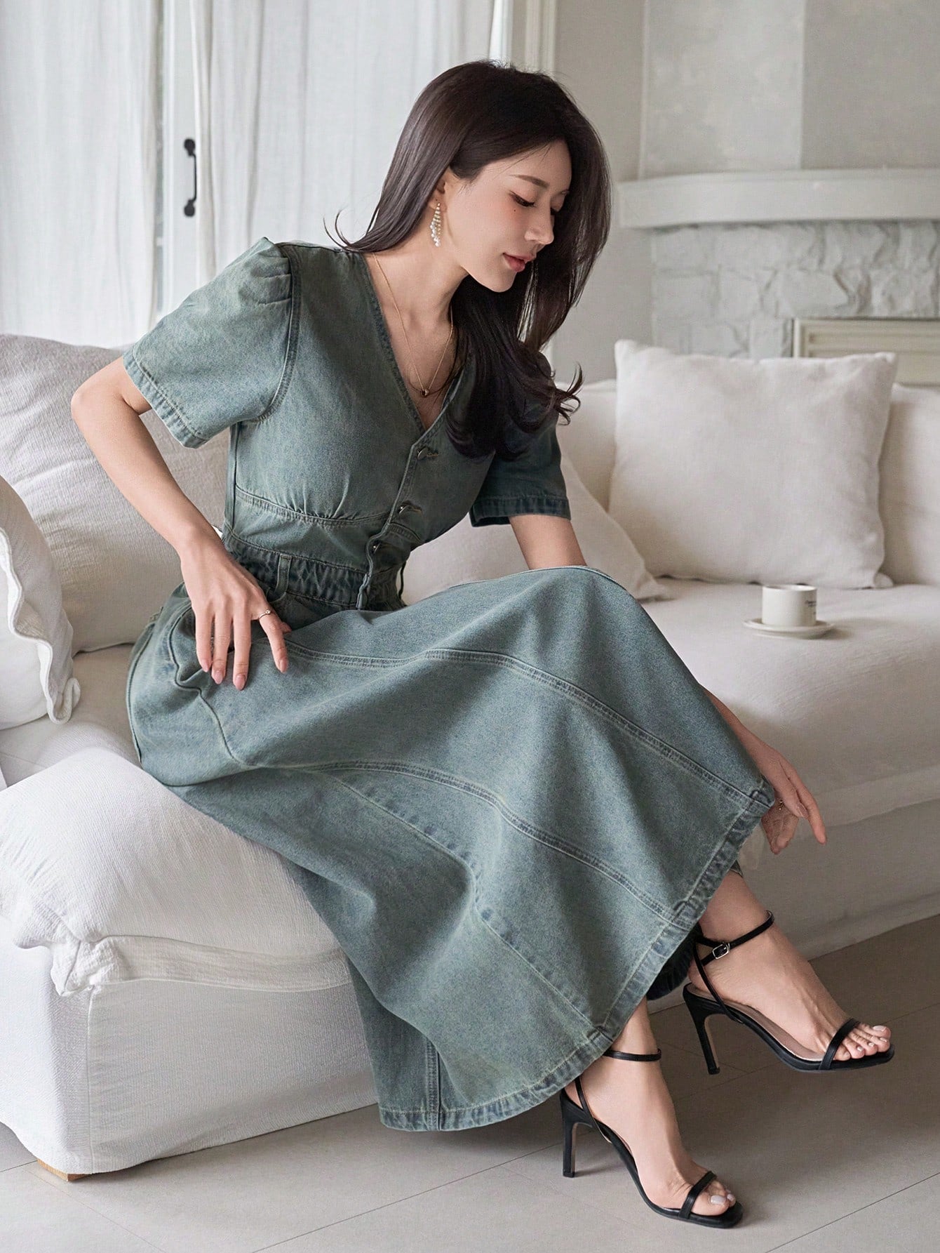 CM-DS941191 Women Casual Seoul Style V-Neck Puff Sleeve High Waist A-Line Denim Dress - Blue