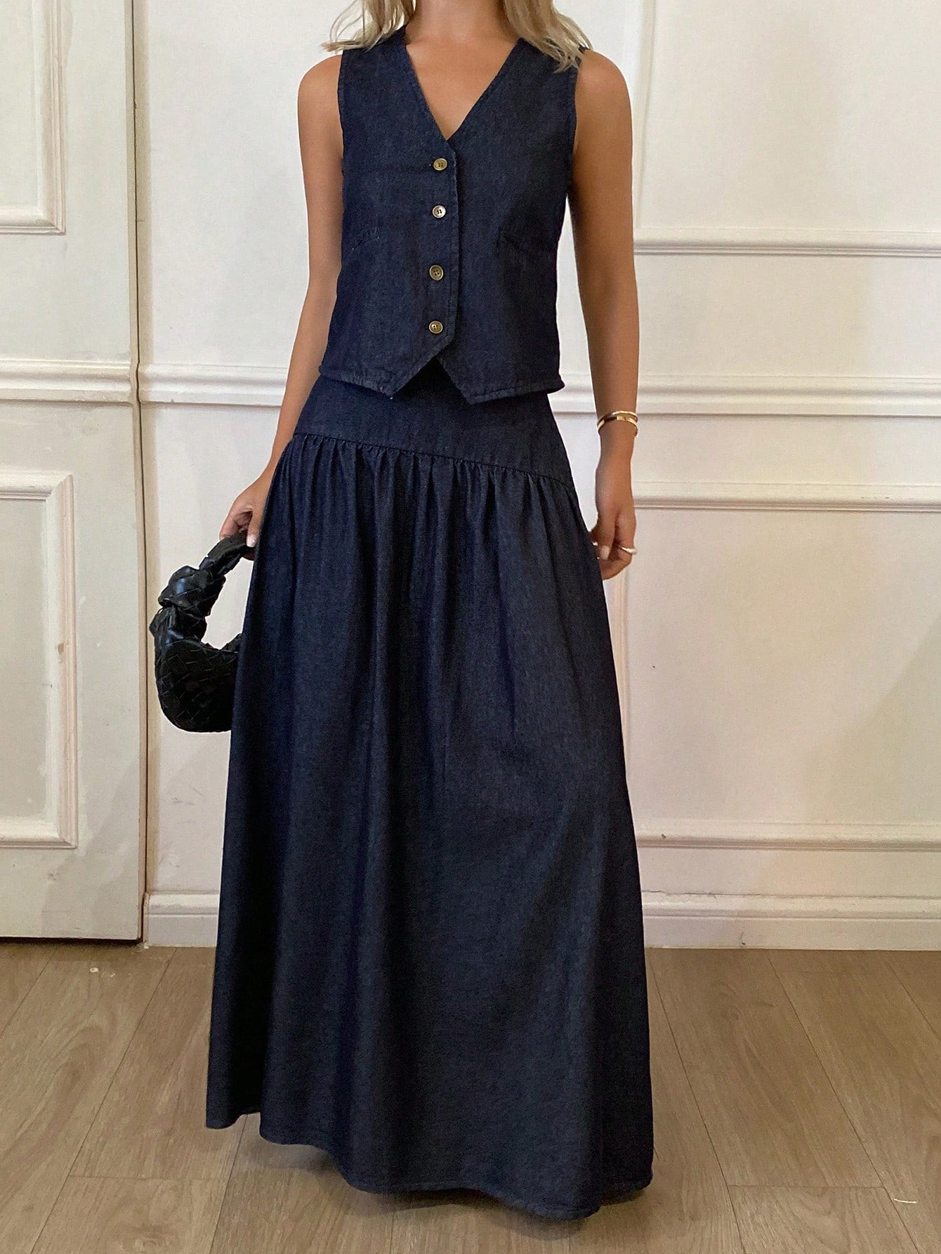 CM-SS547597 Women Casual Seoul Style Fitted V-Neck Sleeveless Long Vest With Pleated A-Line Skirt - Set