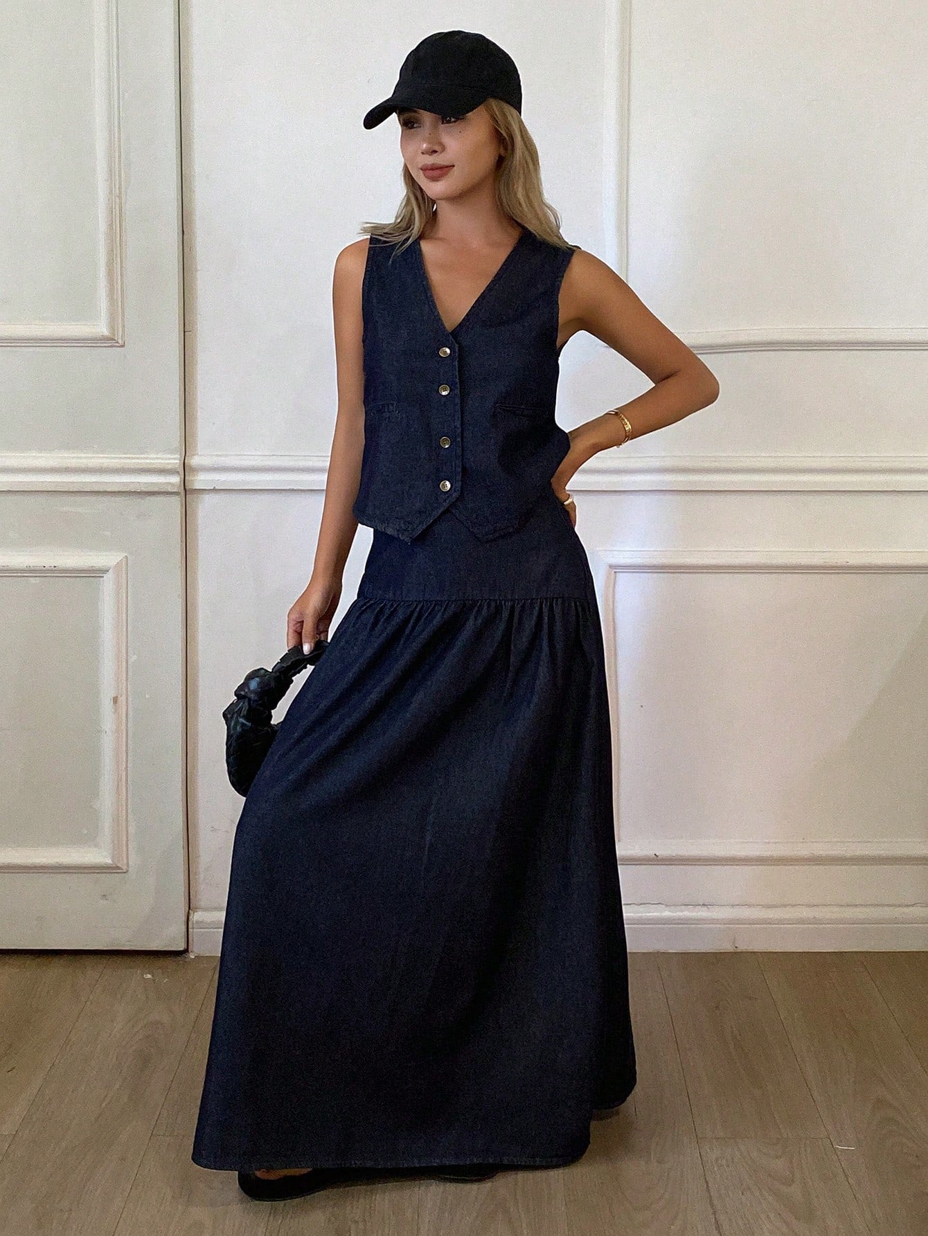 CM-SS547597 Women Casual Seoul Style Fitted V-Neck Sleeveless Long Vest With Pleated A-Line Skirt - Set