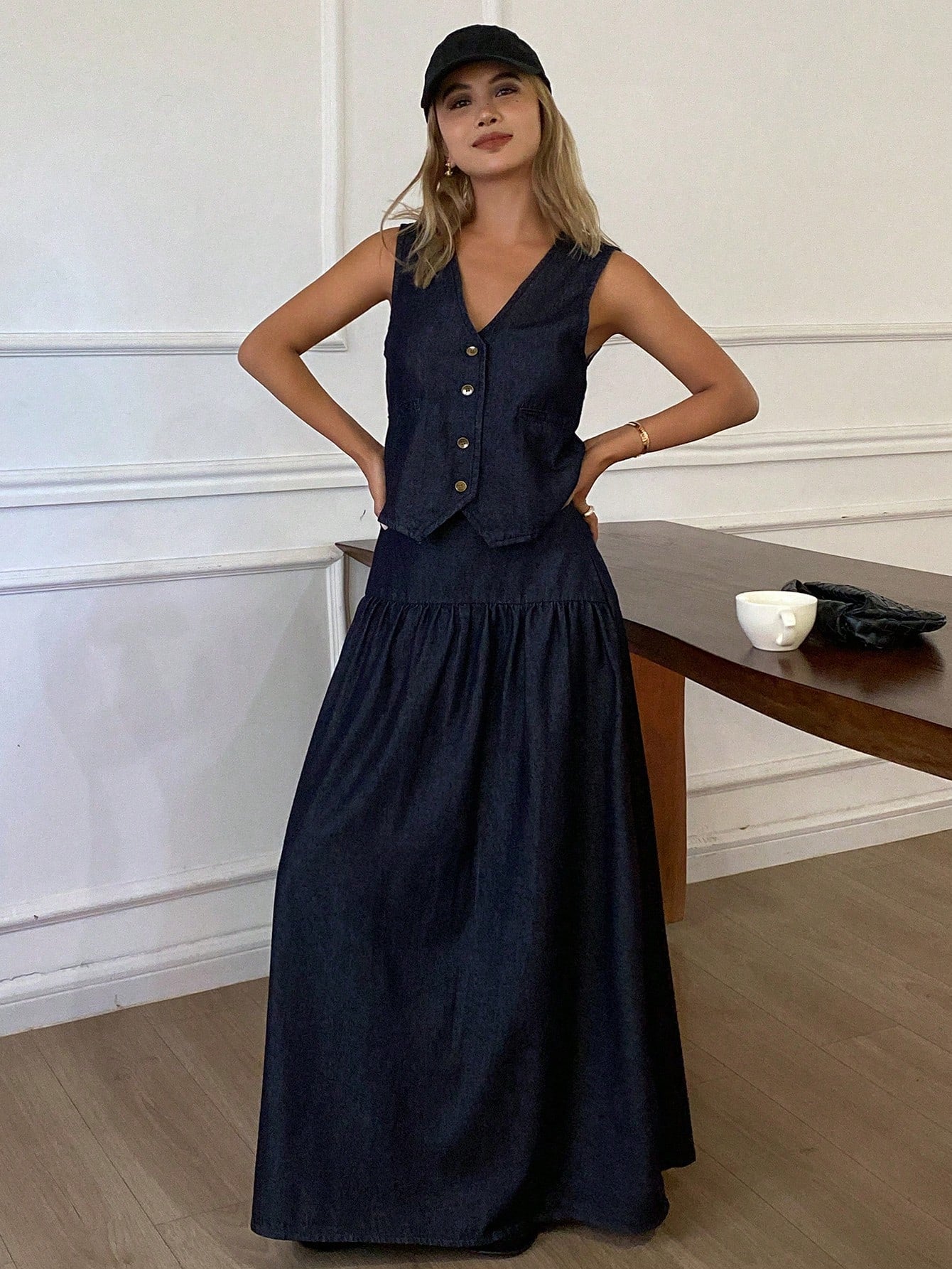 CM-SS547597 Women Casual Seoul Style Fitted V-Neck Sleeveless Long Vest With Pleated A-Line Skirt - Set