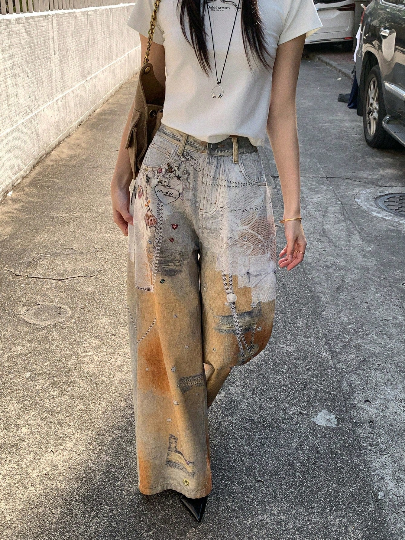 CM-BS287825 Women Casual Seoul Style Mid Waist Oversized Printed Loose Fit Jeans