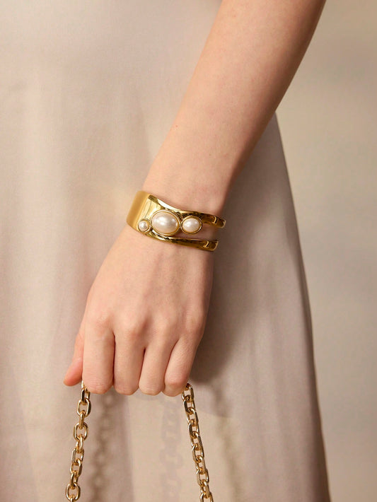 CM-AXS188644 Women Trendy Seoul Style 18K Gold-Plated Pearl Stainless Steel Bracelet