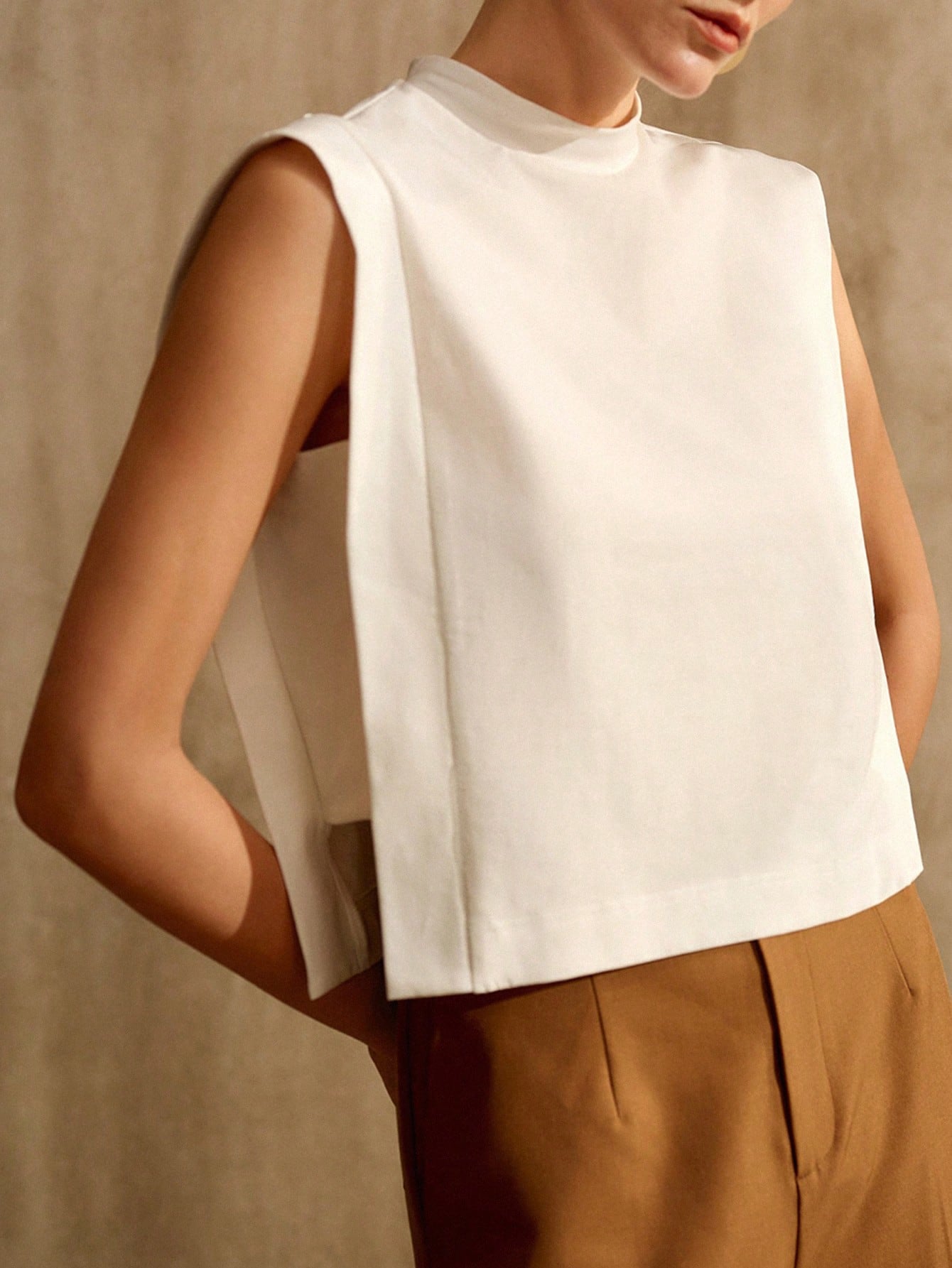 CM-TS545034 Women Elegant European Style Stand Collar Sleeveless Knit Tank Top - White