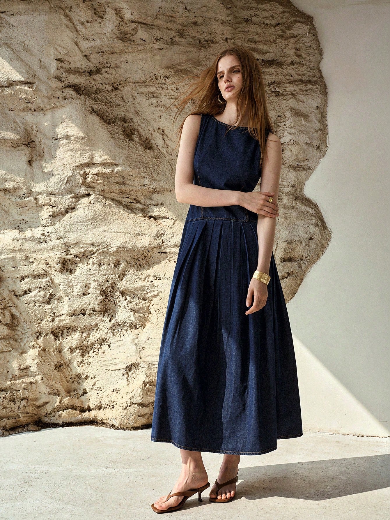 CM-DS113511 Women Elegant Seoul Style Medium Wash Round Neck Sleeveless Flared Maxi Denim Dress