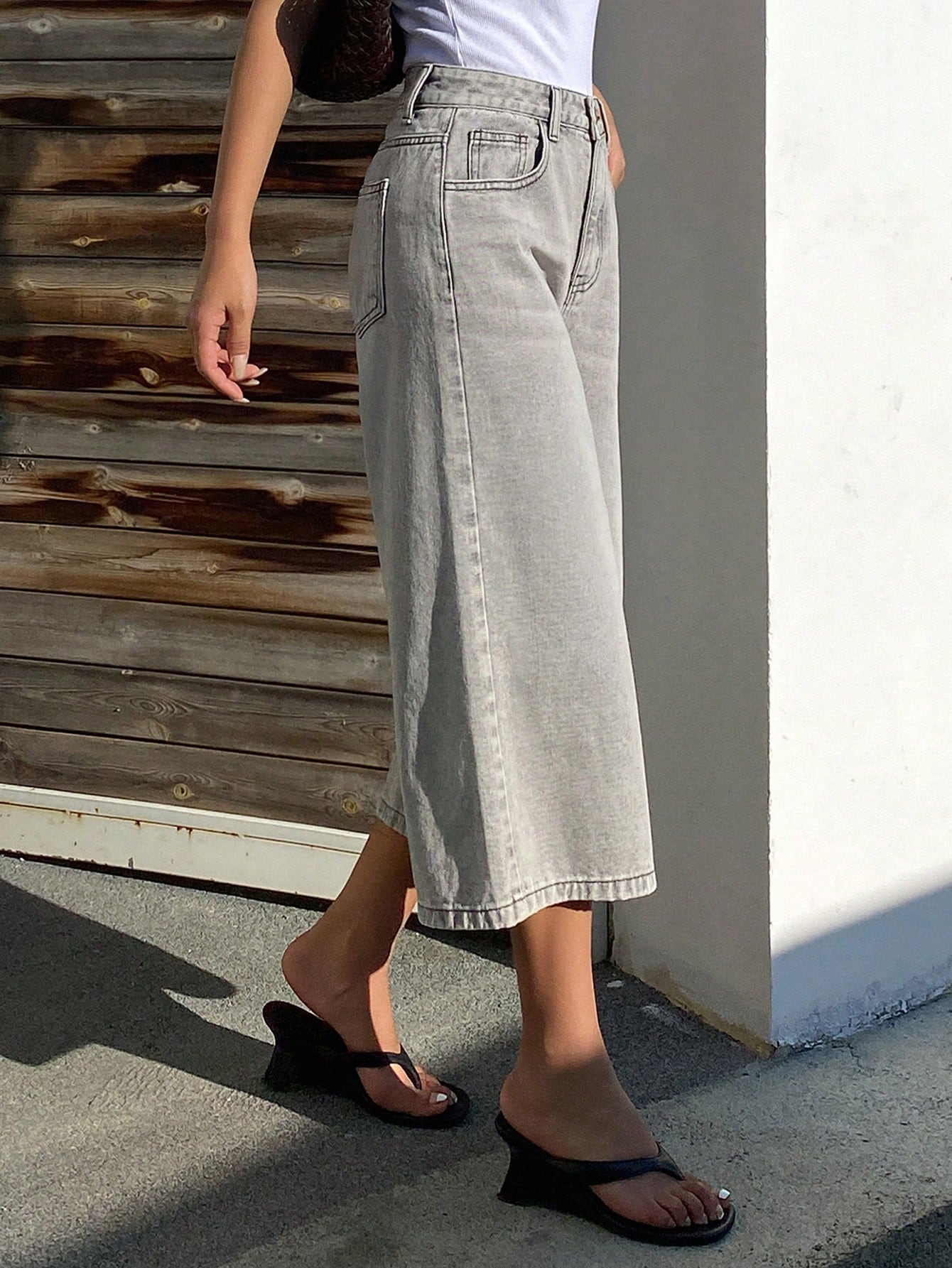 CM-BS440477 Women Casual Seoul Style Mid-Waist Capri Loose Jeans Jorts - Gray