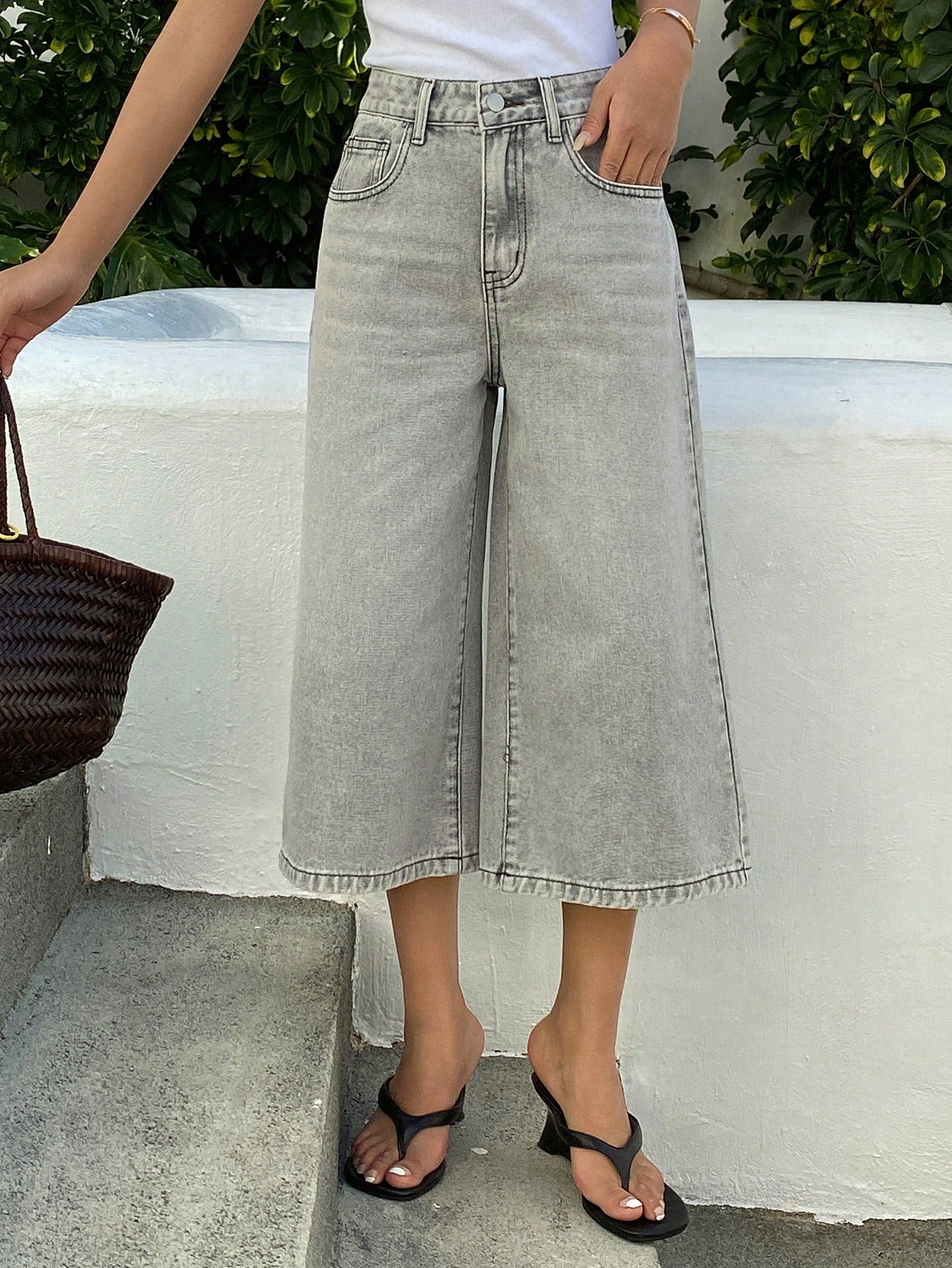 CM-BS440477 Women Casual Seoul Style Mid-Waist Capri Loose Jeans Jorts - Gray