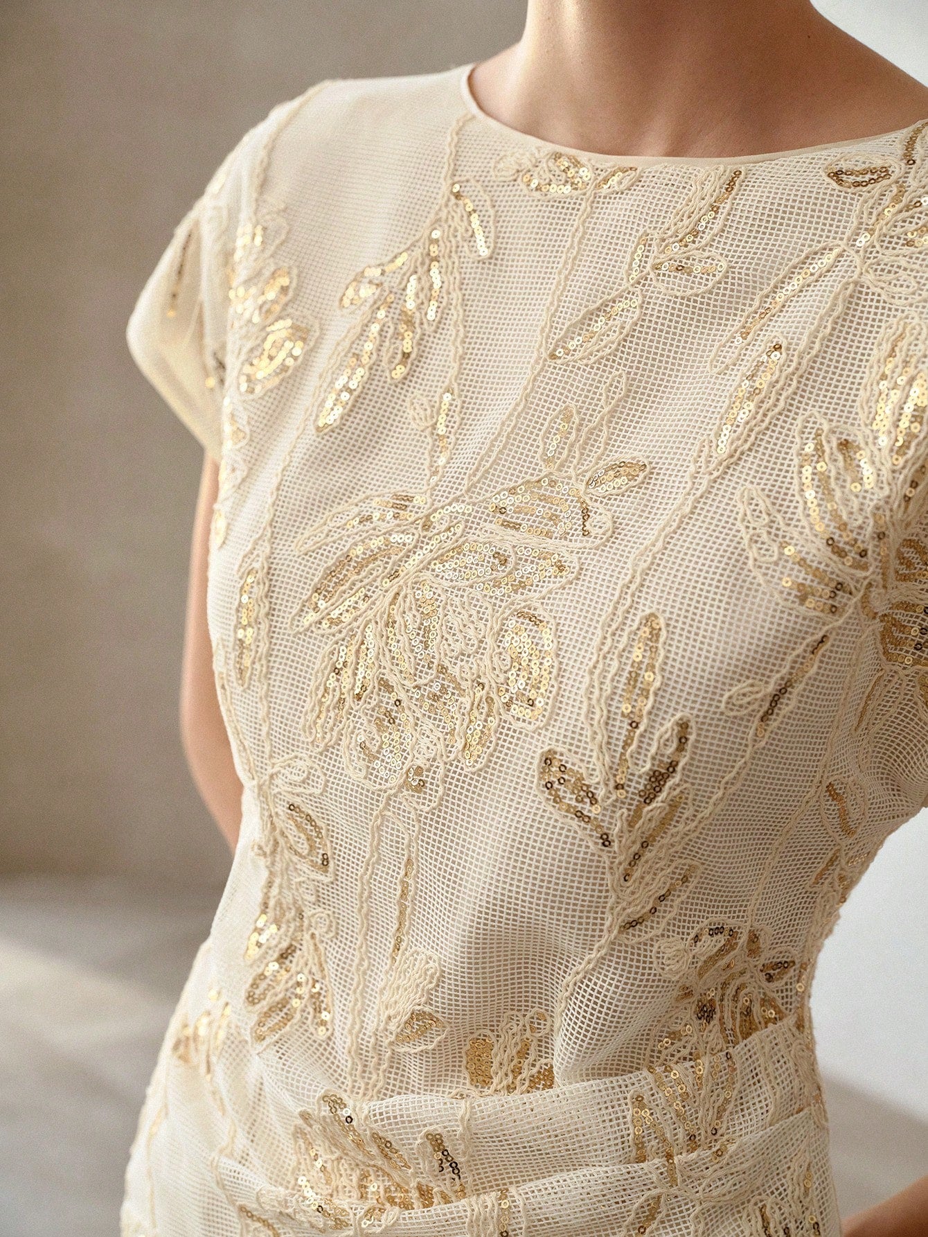 CM-TS357878 Women Elegant Seoul Style Round Neck Short Sleeve Sequin Hollow Floral Embroidery Blouse - Apricot
