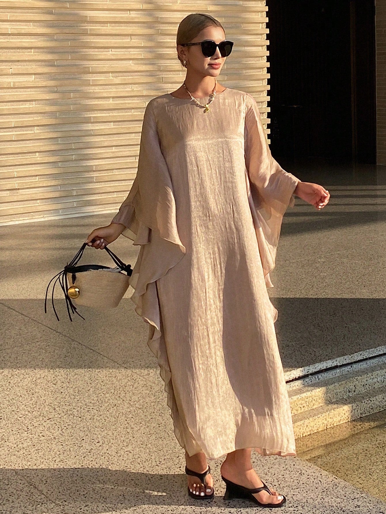 CM-DS193913 Women Trendy Bohemian Style Round Neck Batwing Sleeves Midi Dress - Khaki