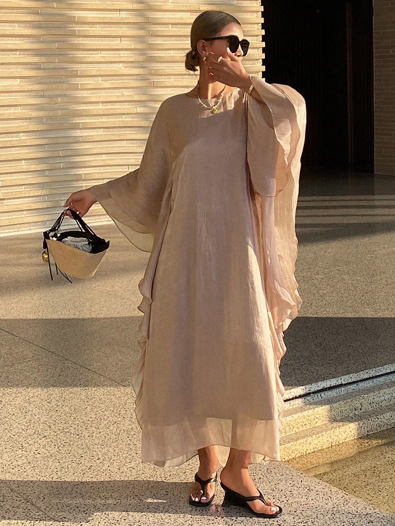 CM-DS193913 Women Trendy Bohemian Style Round Neck Batwing Sleeves Midi Dress - Khaki