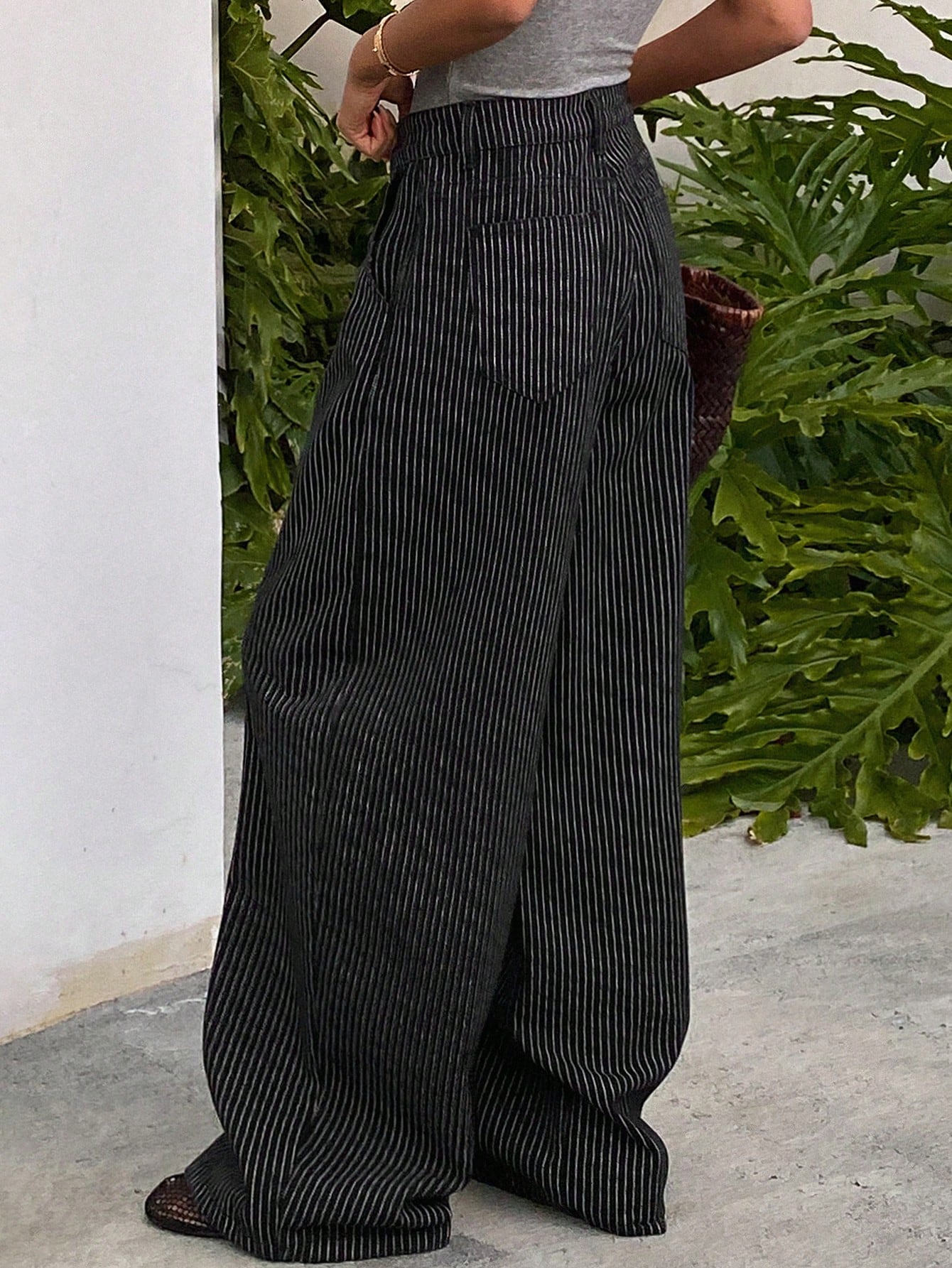 CM-BS169799 Women Casual Seoul Style Low Waist Striped Baggy Loose Jeans - Black