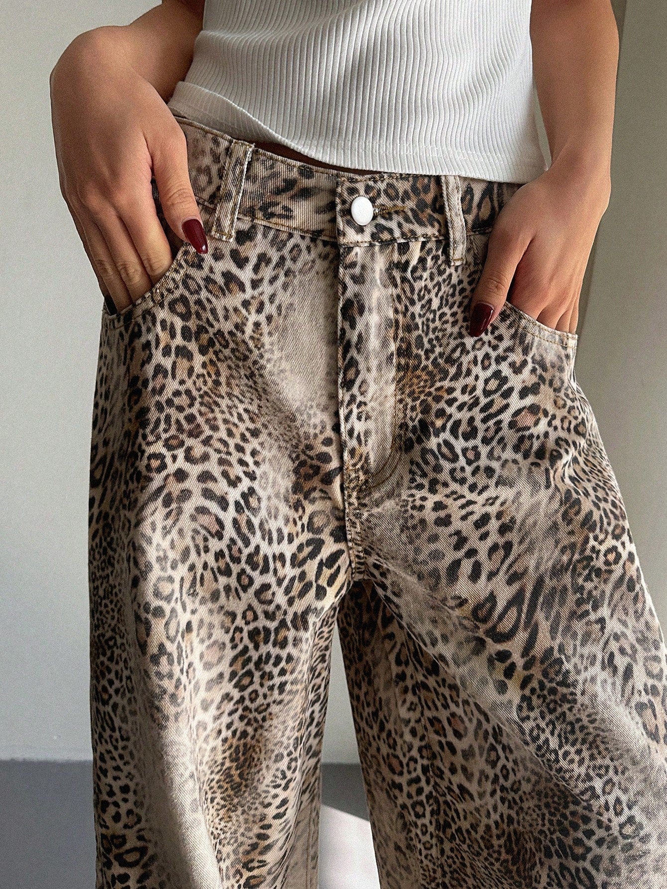 CM-BS449237 Women Casual Seoul Style Mid Waist Leopard Print Floral Wide Leg Jeans - Brown