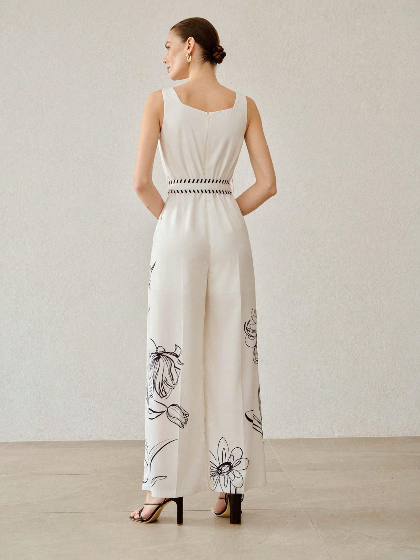 CM-JS005104 Women Casual Seoul Style Sweetheart Neckline Sleeveless Printed Tie Waist Loose Wide Leg Jumpsuit